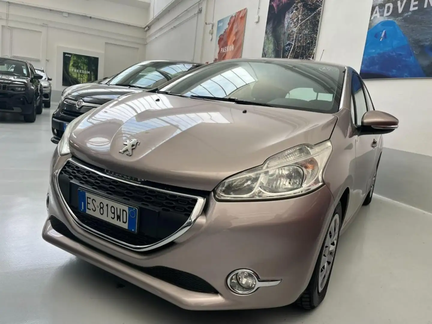 Peugeot 208 1° serie 1.0 VTi 68 CV 5 porte Active - 1