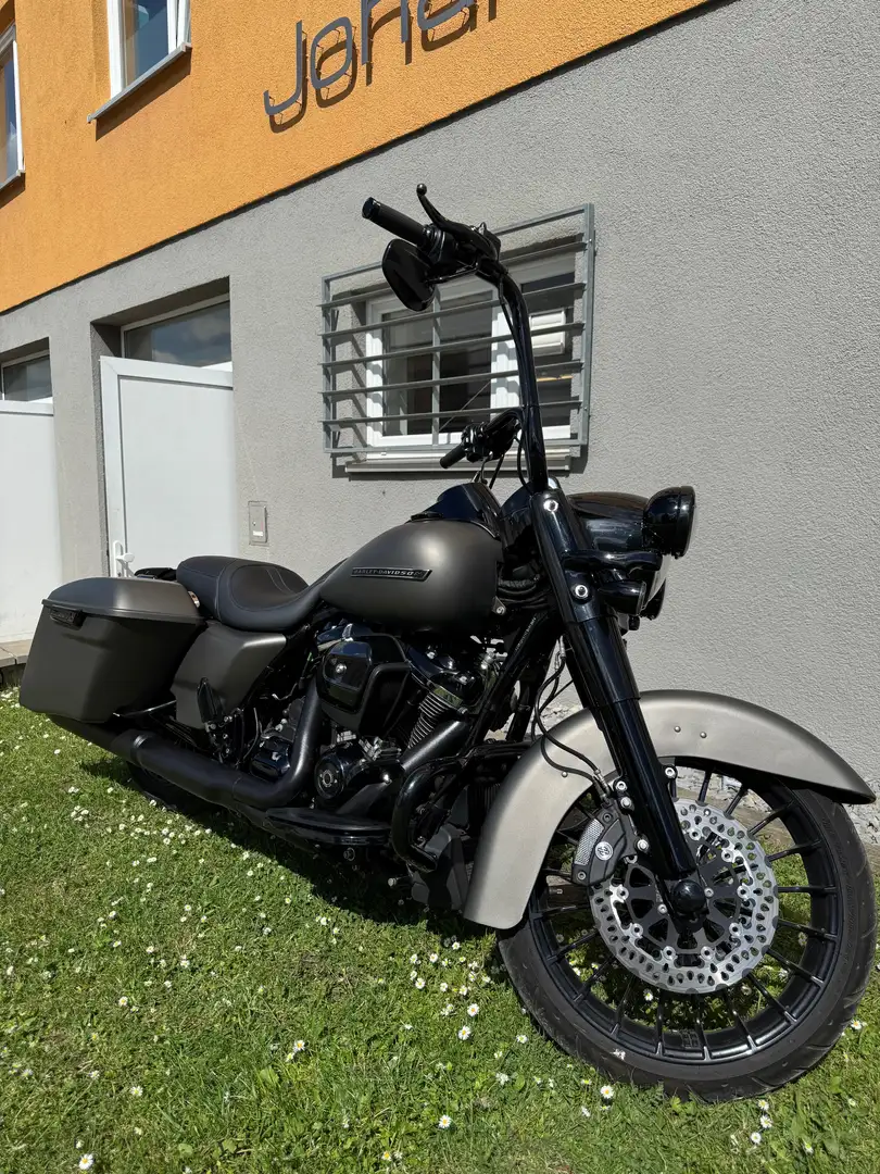 Harley-Davidson Road King Special Maro - 1