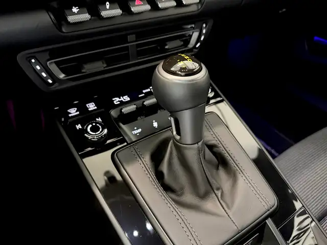 Porsche 992 911 GT3 Touring PDK,Approved,Keramikbremsen,Lift,Bose,Kamera,Neuwertig,1.Besitz Ansicht 36