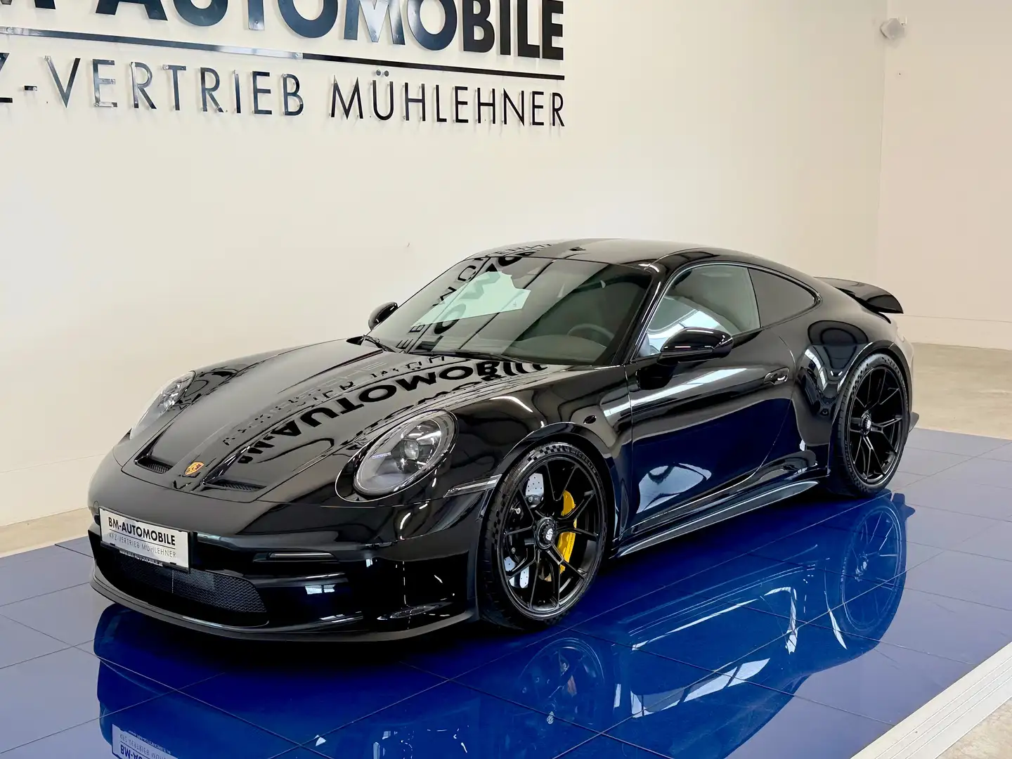 Porsche 992 911 GT3 Touring PDK,Approved,Keramikbremsen,Lift,Bose,Kamera,Neuwertig,1.Besitz Schwarz - 2