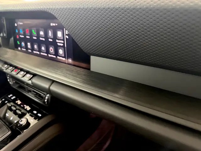 Porsche 992 911 GT3 Touring PDK,Approved,Keramikbremsen,Lift,Bose,Kamera,Neuwertig,1.Besitz Ansicht 33