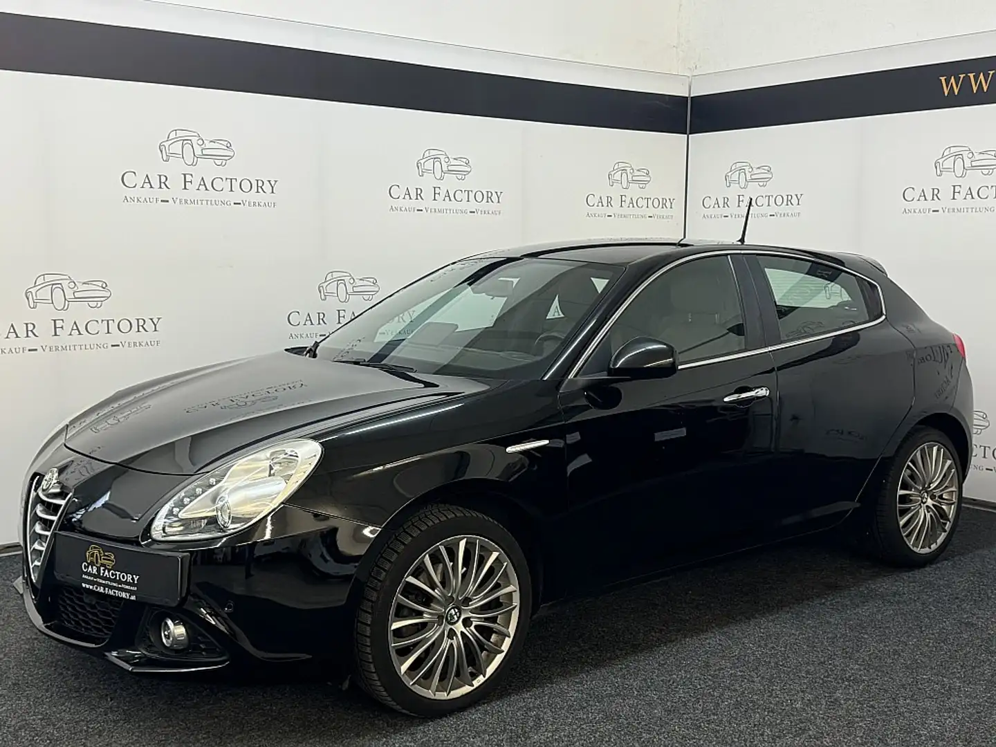 Alfa Romeo Giulietta Distinctive 1,4 TB MultiAir TCT Schwarz - 2