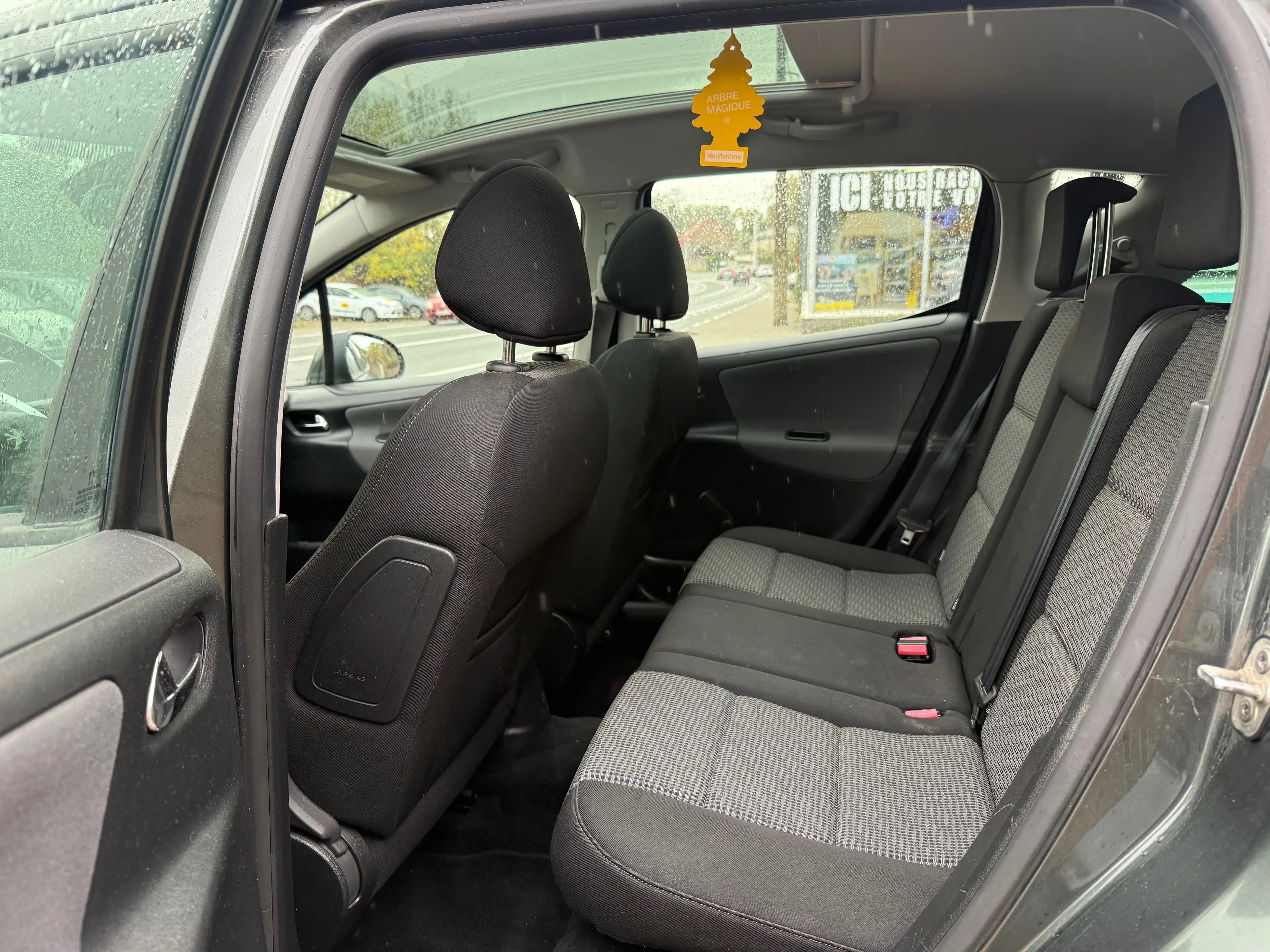 Peugeot 207 1.6i-EUEO 5-BOITE AUTOMATIQUE -GARANTIE 1 AN — photo 7