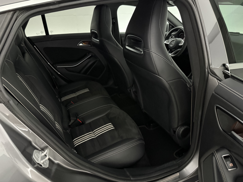 Mercedes-Benz CLA 180 Business Solution AMG | Airco | Camera | Cruise | — photo 32
