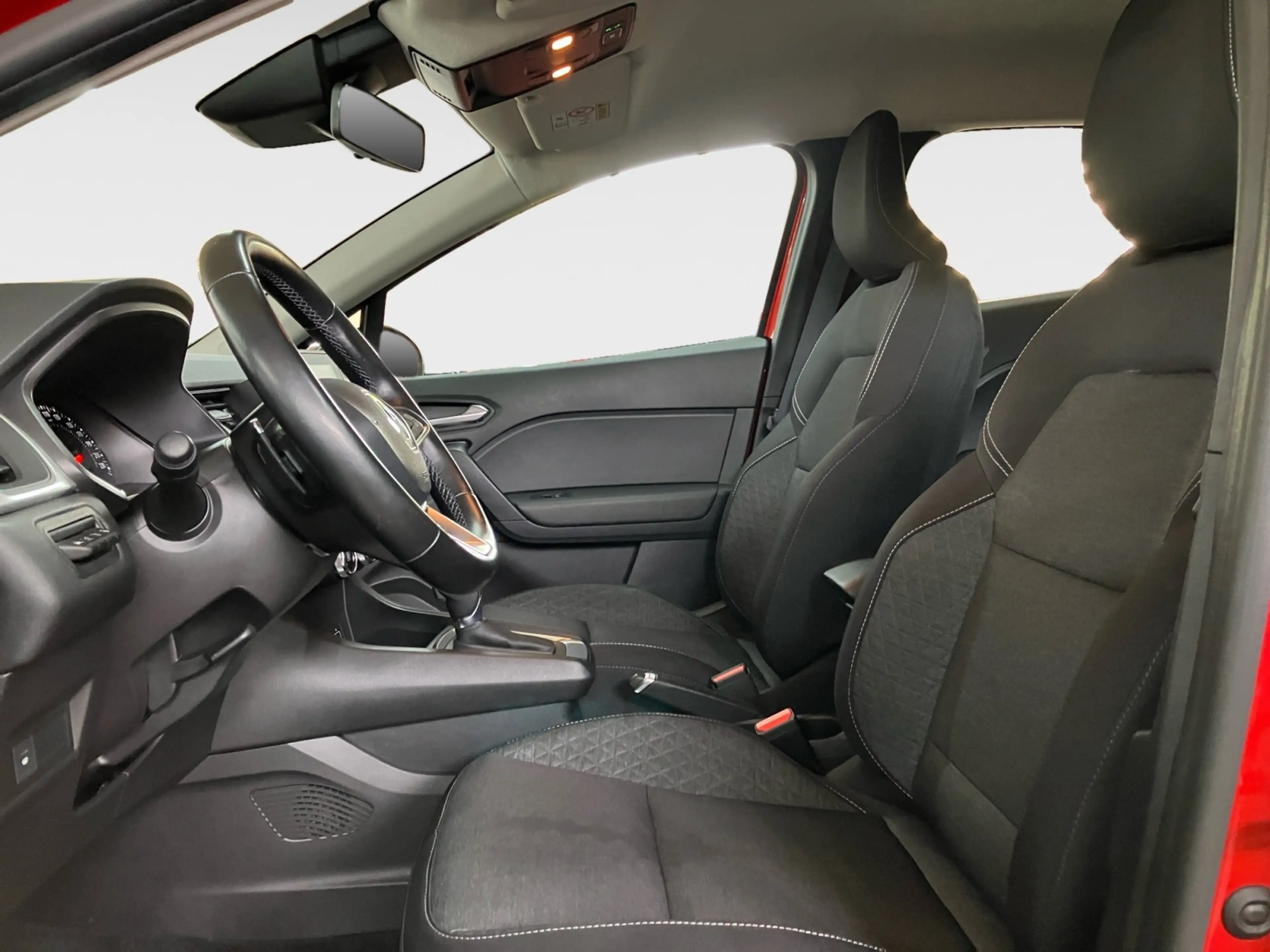 Renault Captur Evolution TCE 140 Automatik LED Navi SHZ — photo 7