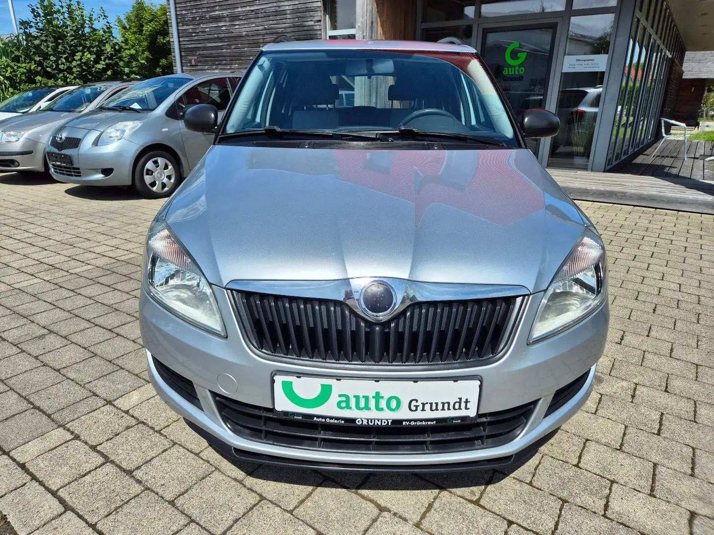 Skoda Fabia Combi Cool Edition Plateado - 2