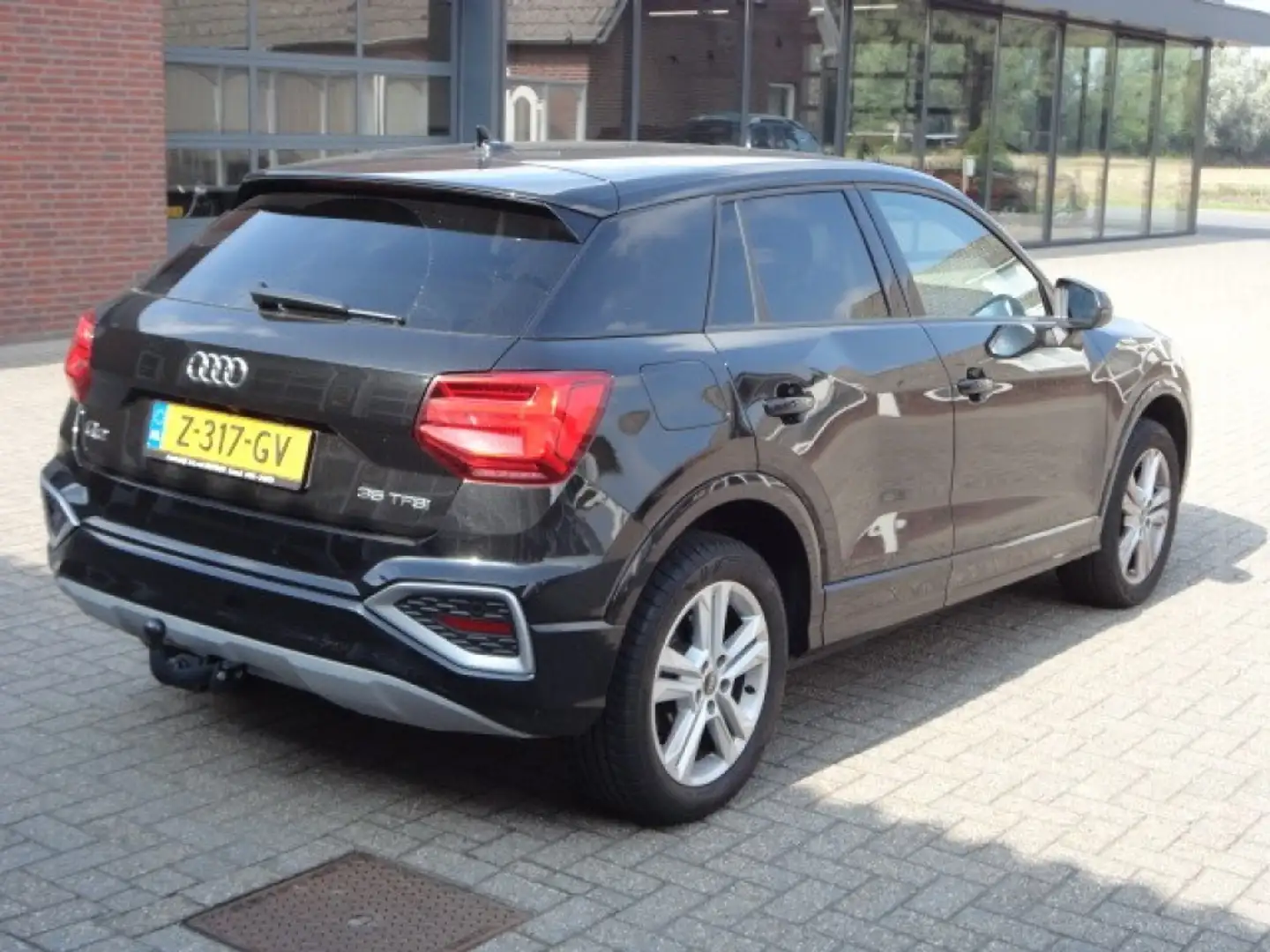 Audi Q2 35 TFSI Advanced edition Clima ,Navi ,Pdc v+a ,Cam Zwart - 2