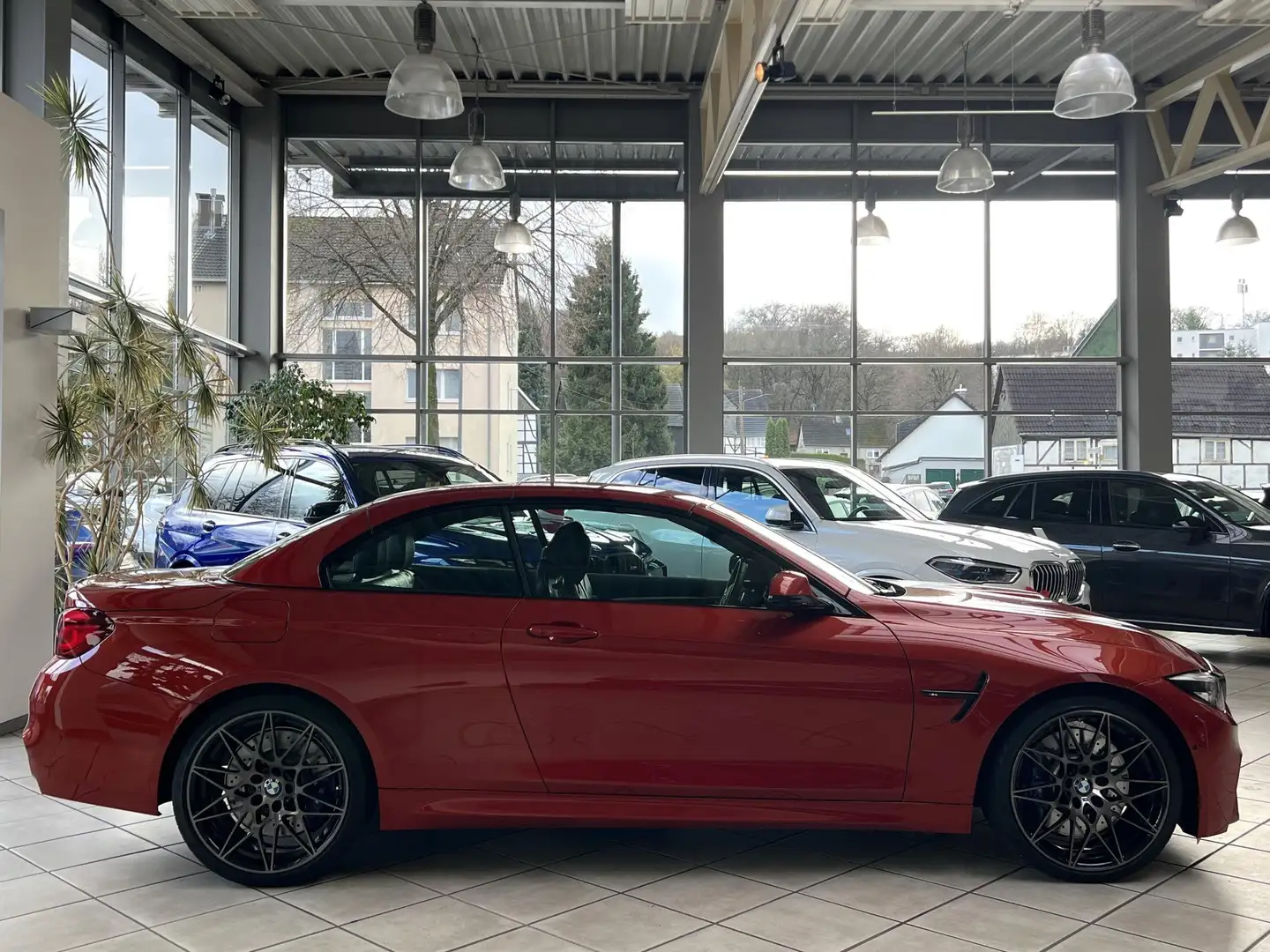 BMW M4 M4 Cabrio Competition*Drivers*360°CAM*HuD*H&K* Orange - 2