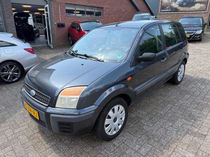 Ford Fusion 1.4-16V Champion