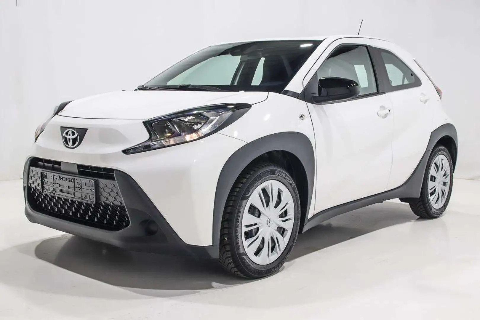 Toyota Aygo X 1.0 AUTOMATIQUE CAMERA CARPLAY REGU CLIM AUTO Blanc - 2