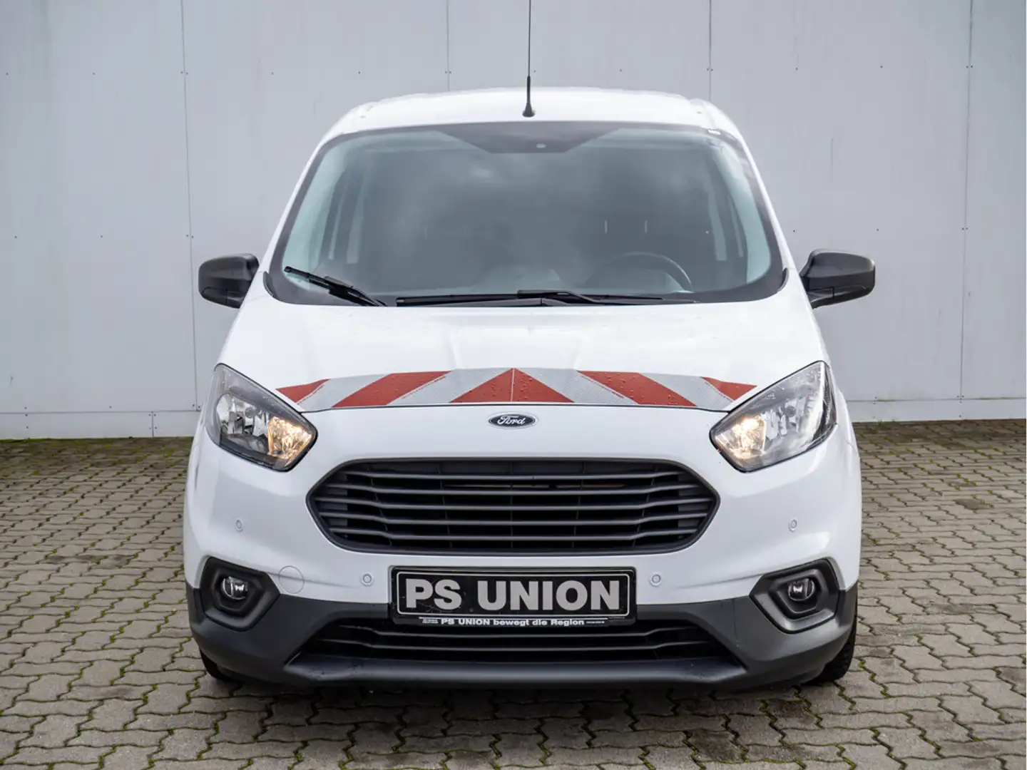 Ford Transit Courier TREND 1.5 TDCI PDC SHZ NAVI Weiß - 2