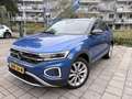 Volkswagen T-Roc 1.5 TSI style automaat 9-2022 navi  iq kichten Blauw - thumbnail 1