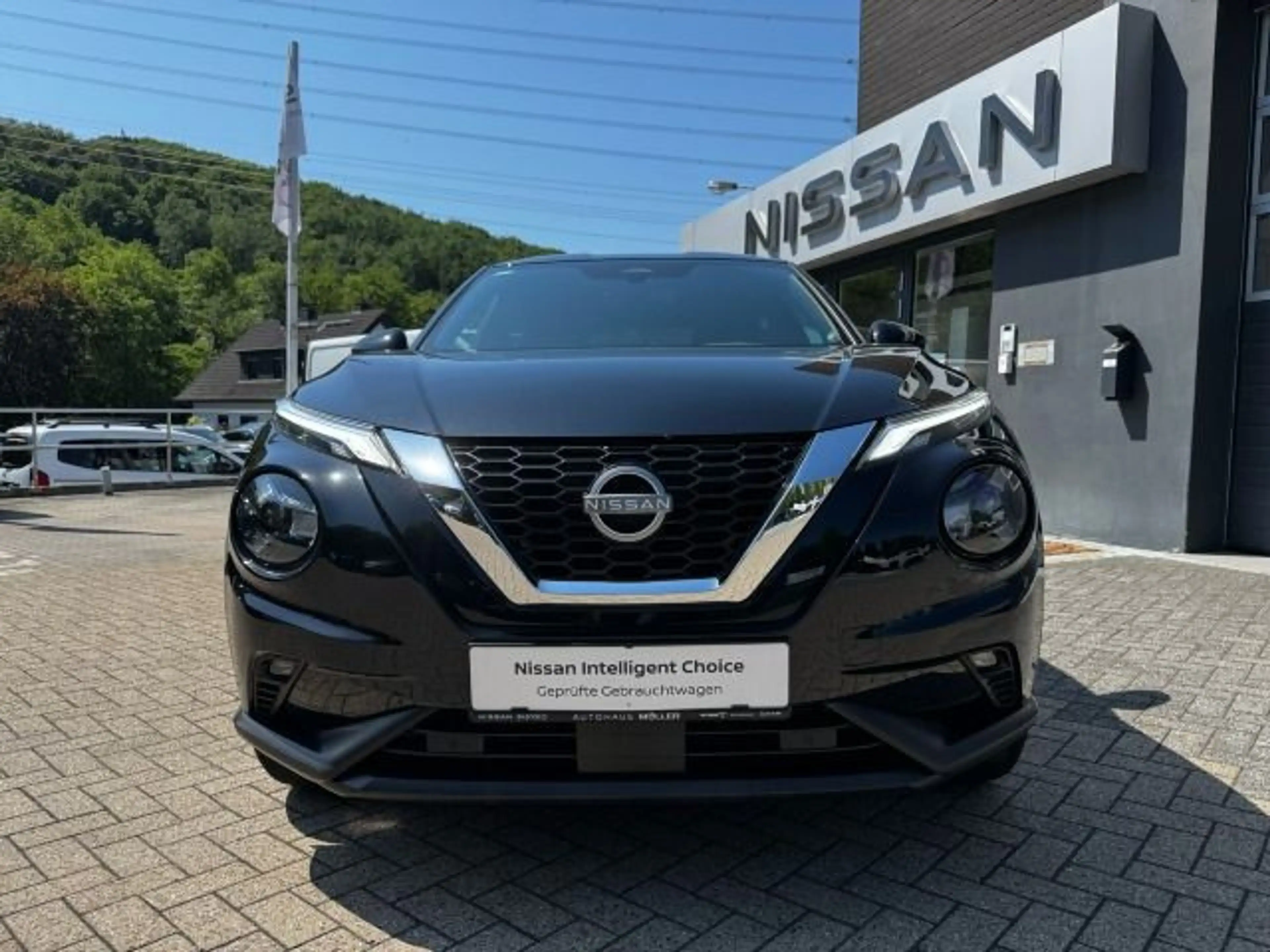 Nissan Juke 1.0DIG-T DCT N-Connecta Navi RVM Winter BFS — photo 3