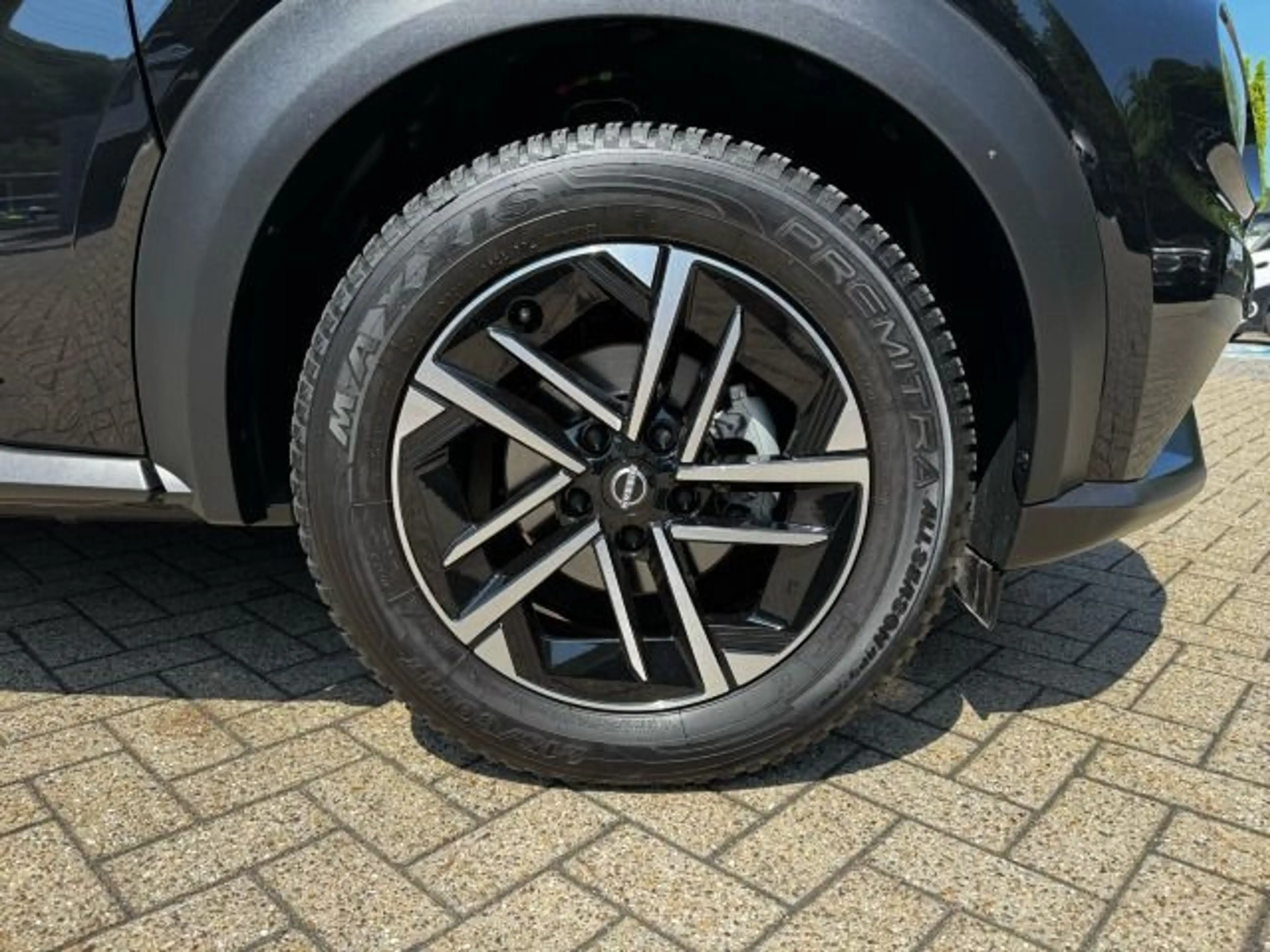 Nissan Juke 1.0DIG-T DCT N-Connecta Navi RVM Winter BFS — photo 12