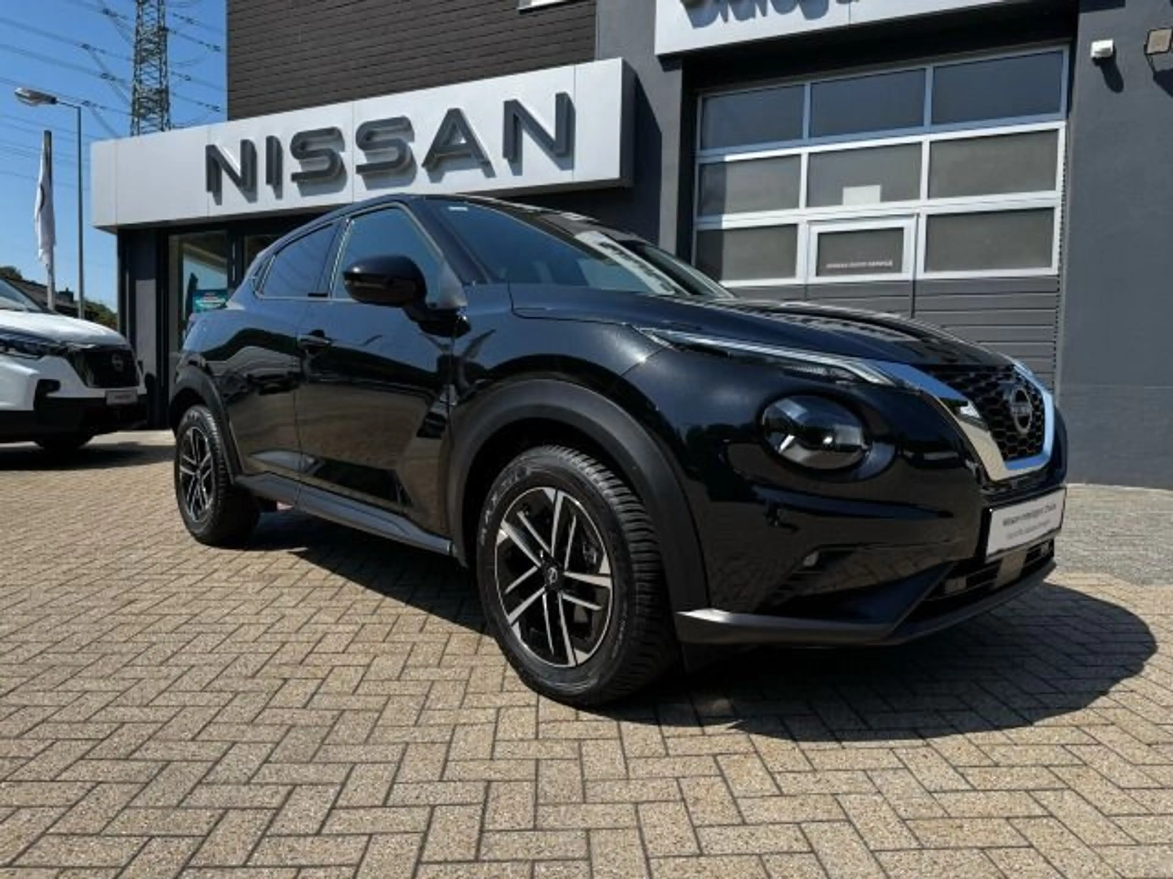 Nissan Juke 1.0DIG-T DCT N-Connecta Navi RVM Winter BFS — photo 2