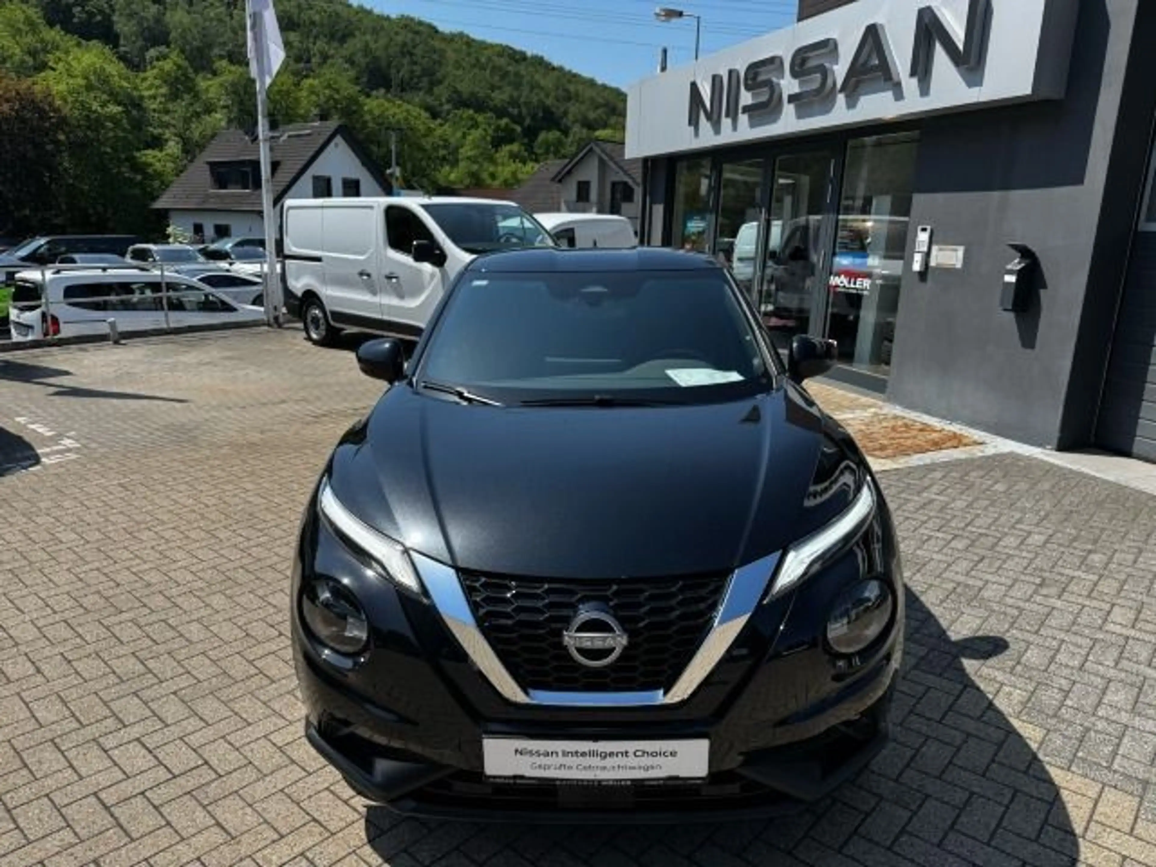 Nissan Juke 1.0DIG-T DCT N-Connecta Navi RVM Winter BFS — photo 4
