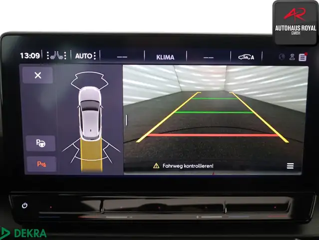 Cupra Leon view 15