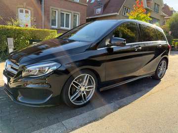AMG Line - 1er propriétaire - Toit panoramique – Cuir/Alcantara – Parktronic