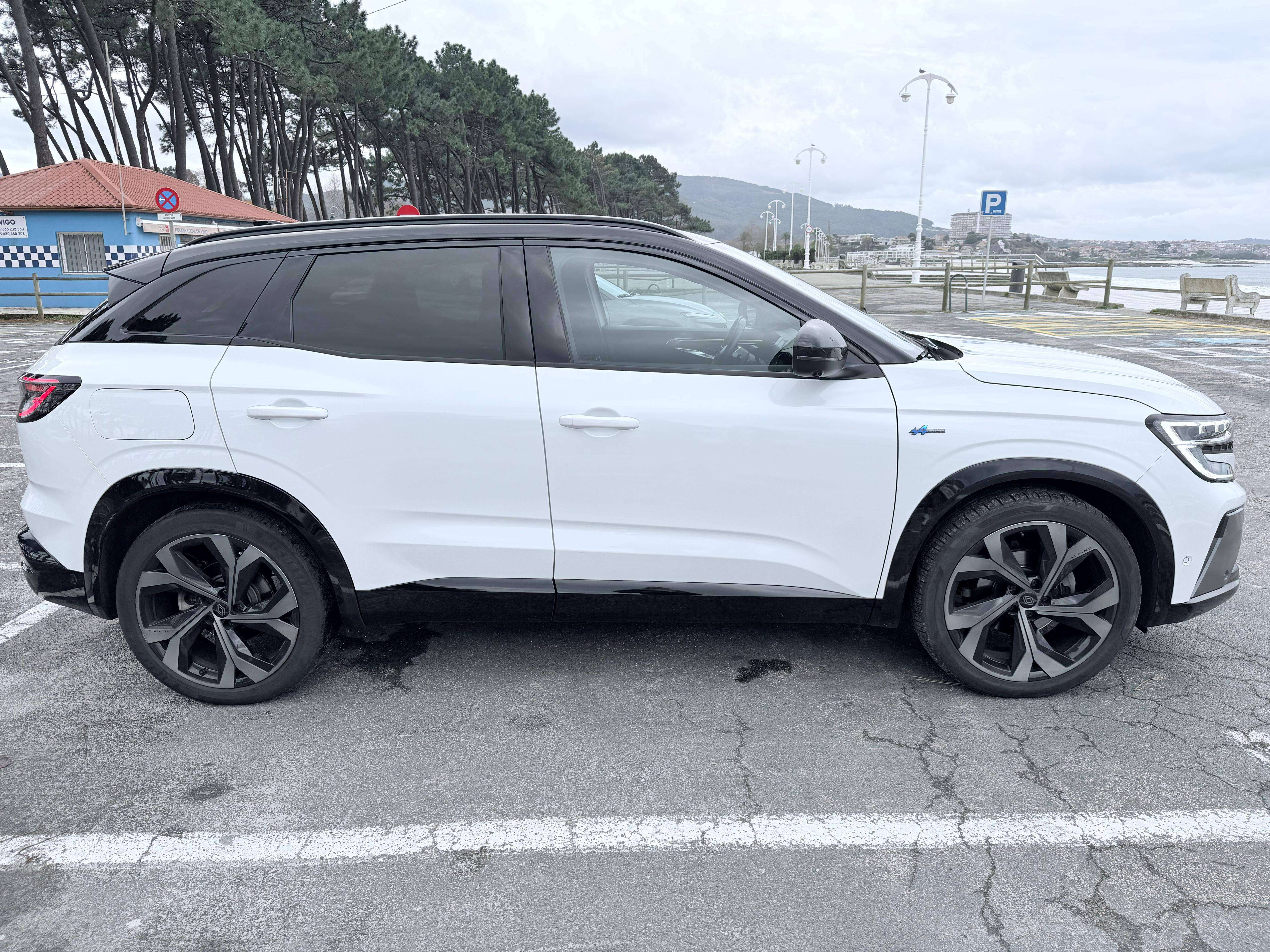 Renault Austral Austral 1.3 TCe Mild Hybrid Techno Esprit Alpine CVT 116kW Techno Esprit Alpine - foto 1
