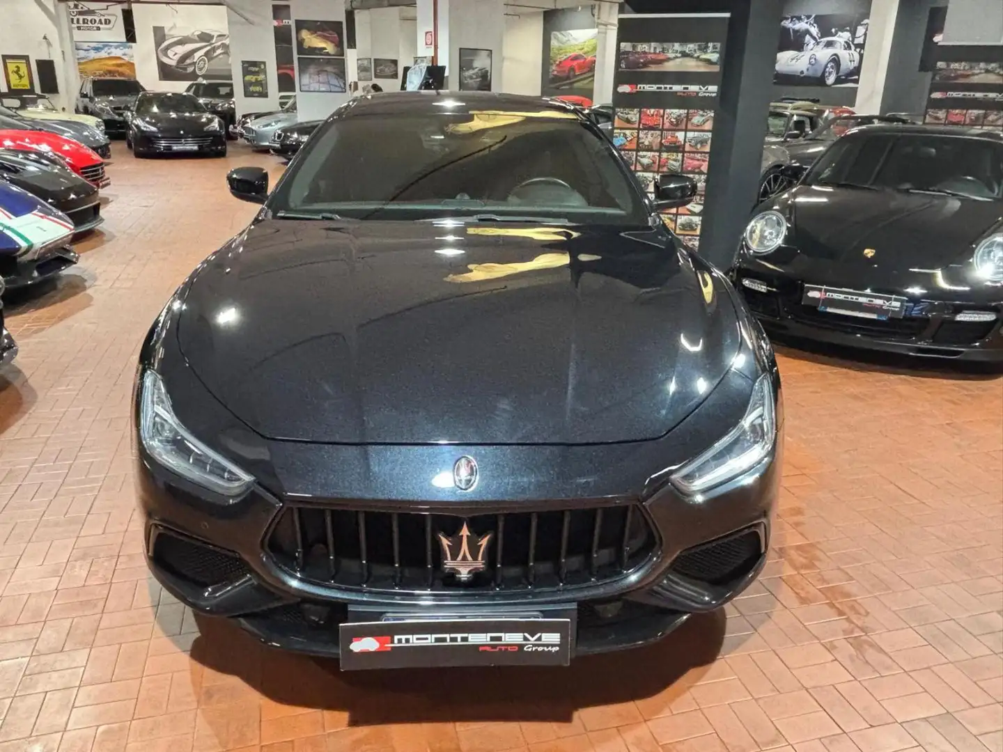 Maserati Ghibli 330 CV GRANSPORT MHEV ibrida-PELLE NERA Negro - 2