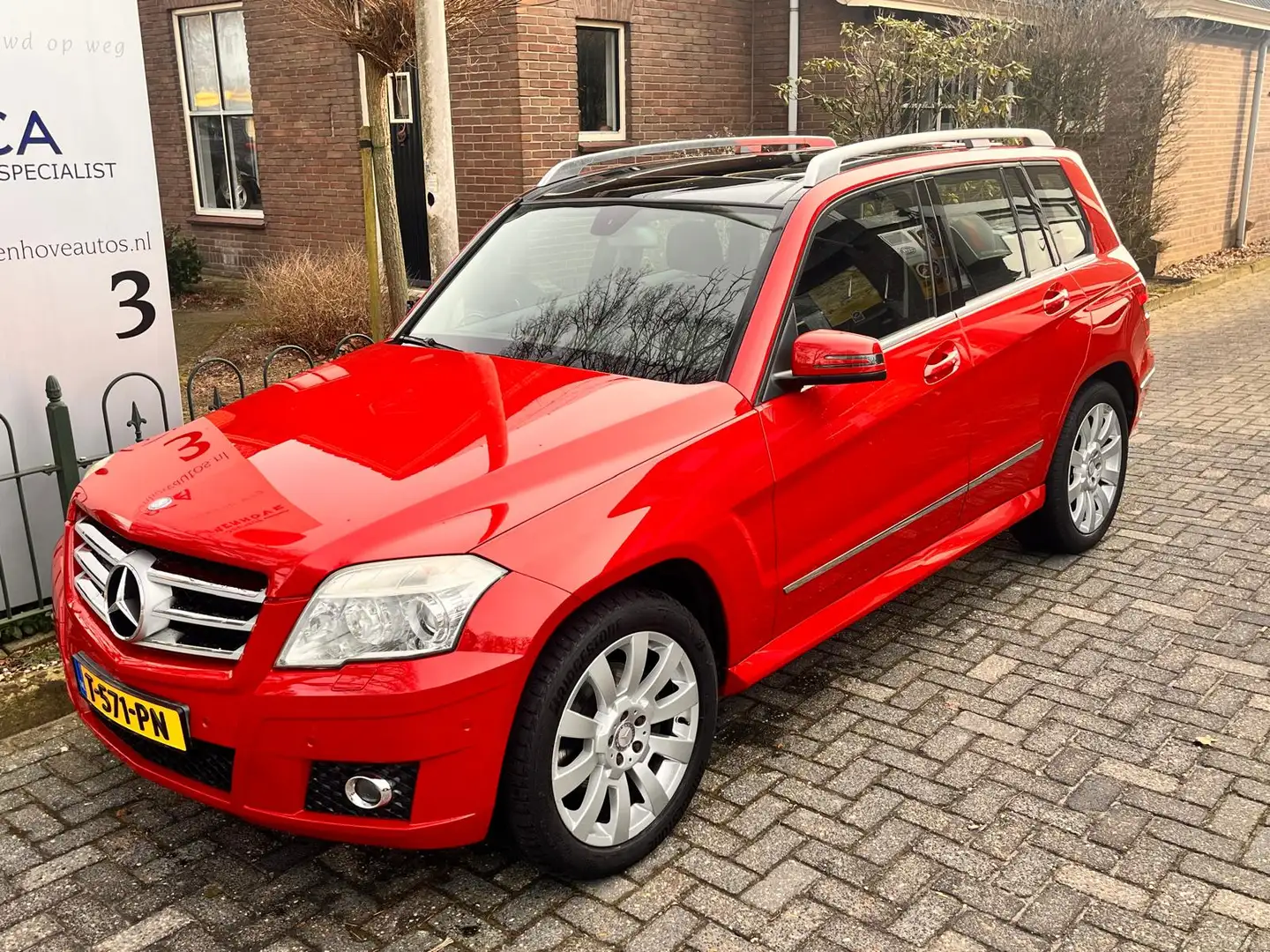 Mercedes-Benz GLK 350 First Edition 4-Matic Rojo - 2