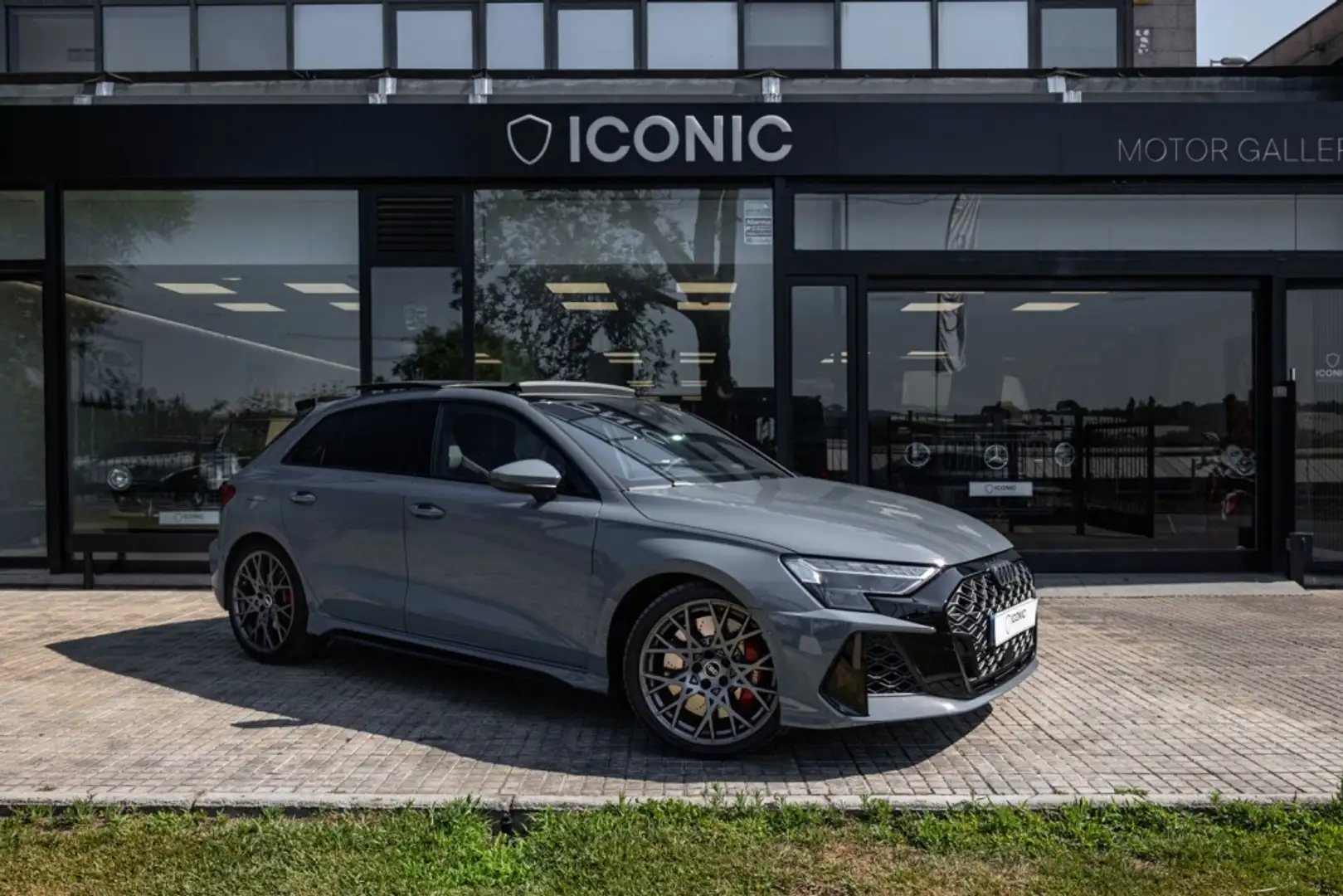 Audi RS3 Sportback quattro S tronic Gris - 1