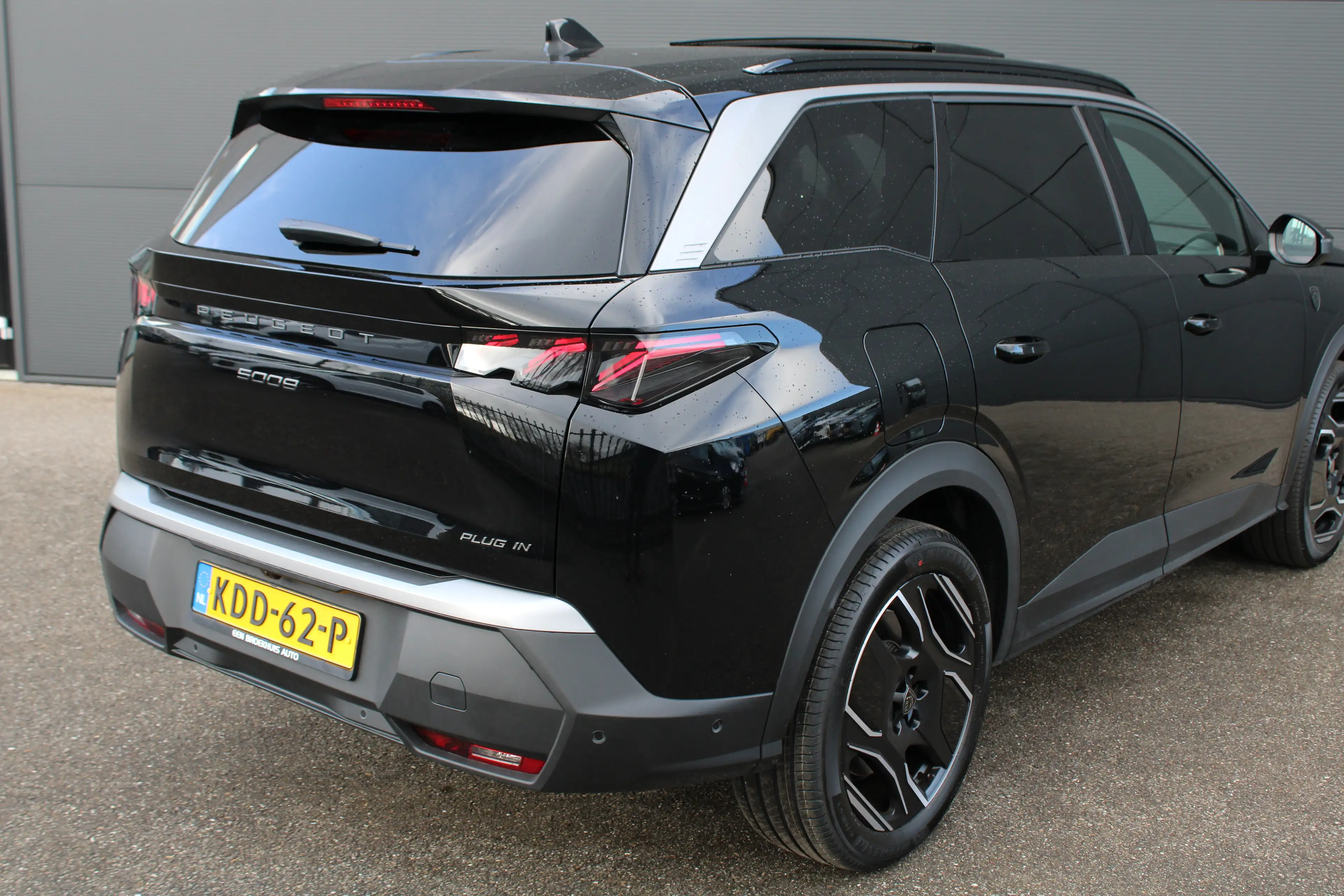 Peugeot 5008 1.6 Plug-in Hybrid 195 GT Exclusive | Panorama/sch — photo 13