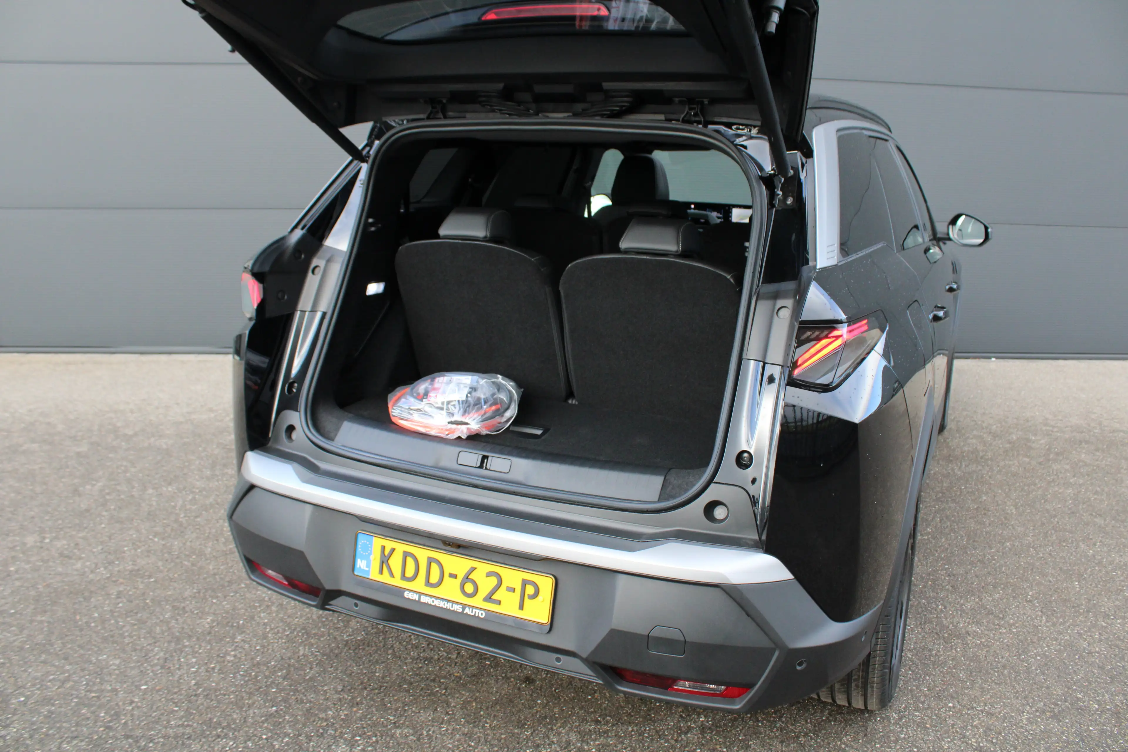Peugeot 5008 1.6 Plug-in Hybrid 195 GT Exclusive | Panorama/sch — photo 14