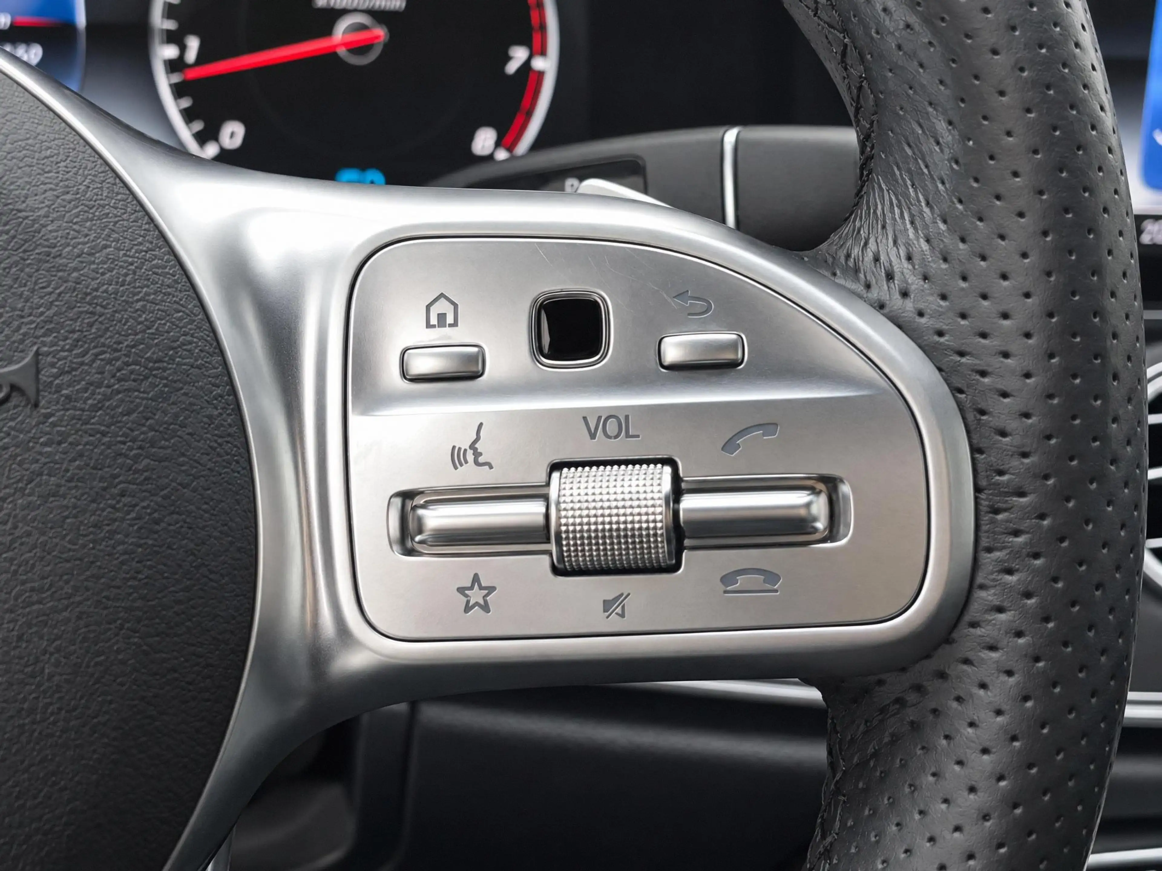 Mercedes-Benz E 200 Estate Business Solution Sport — photo 12