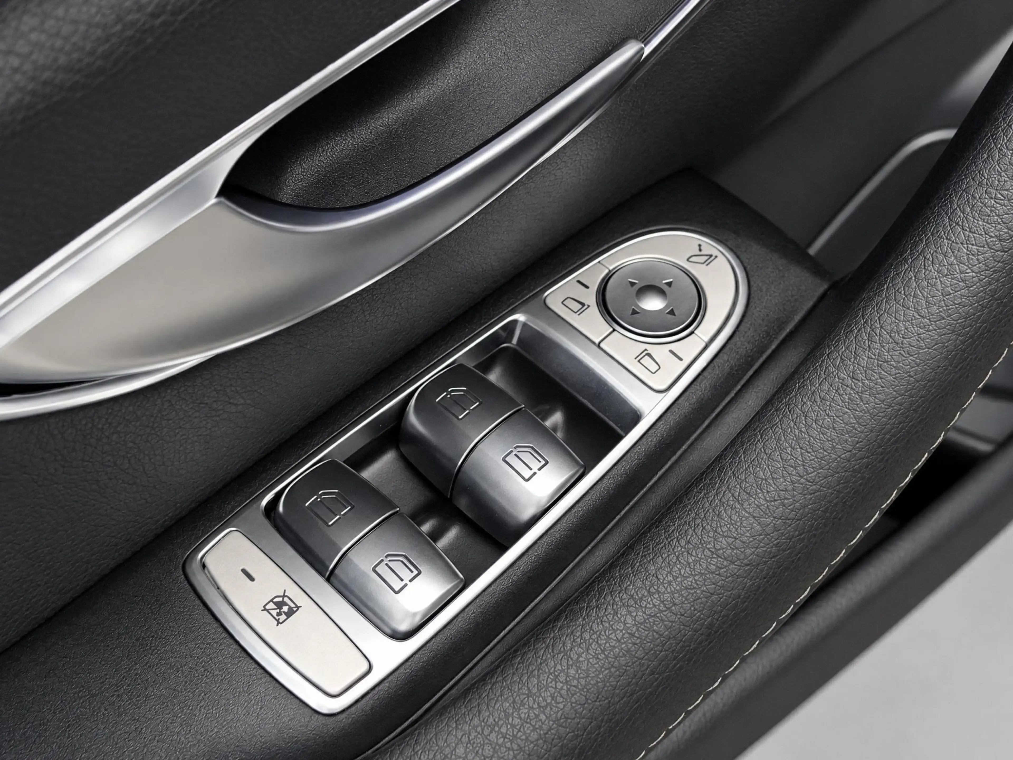 Mercedes-Benz E 200 Estate Business Solution Sport — photo 15
