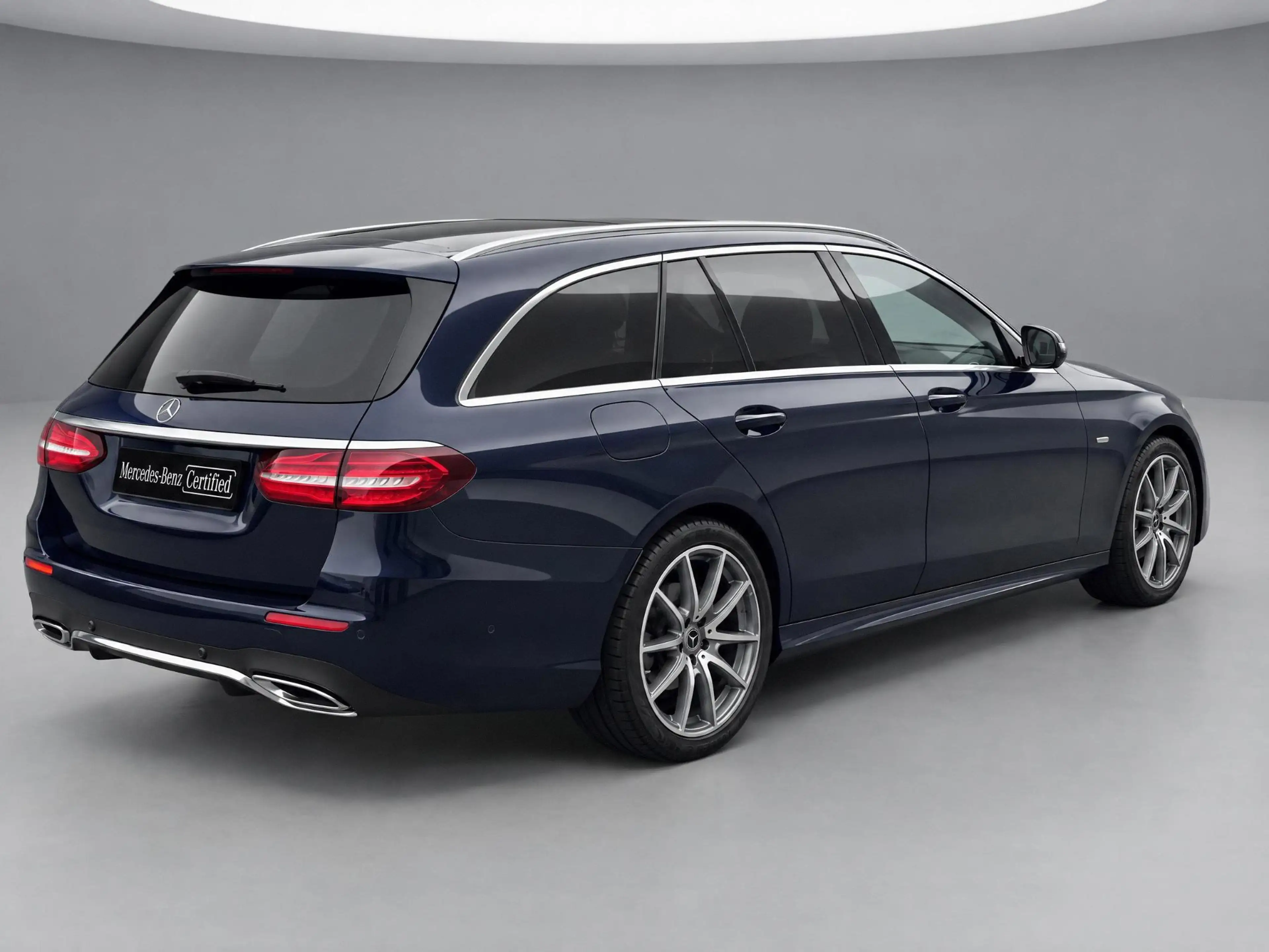 Mercedes-Benz E 200 Estate Business Solution Sport — photo 2