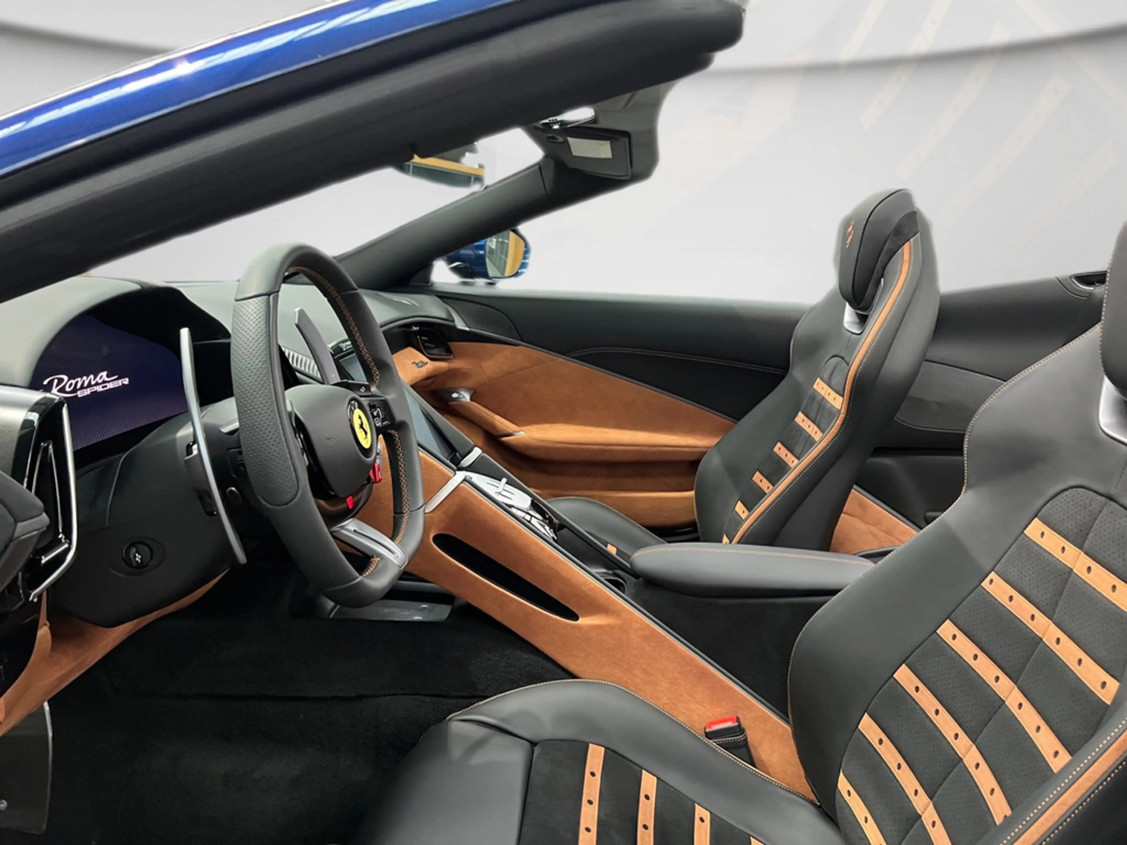 Ferrari Roma Spider — photo 8