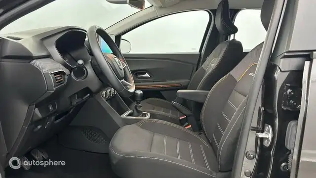 Dacia Sandero view 12