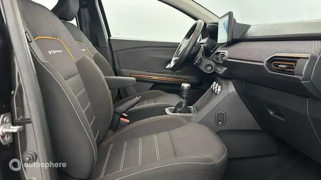 Dacia Sandero view 15