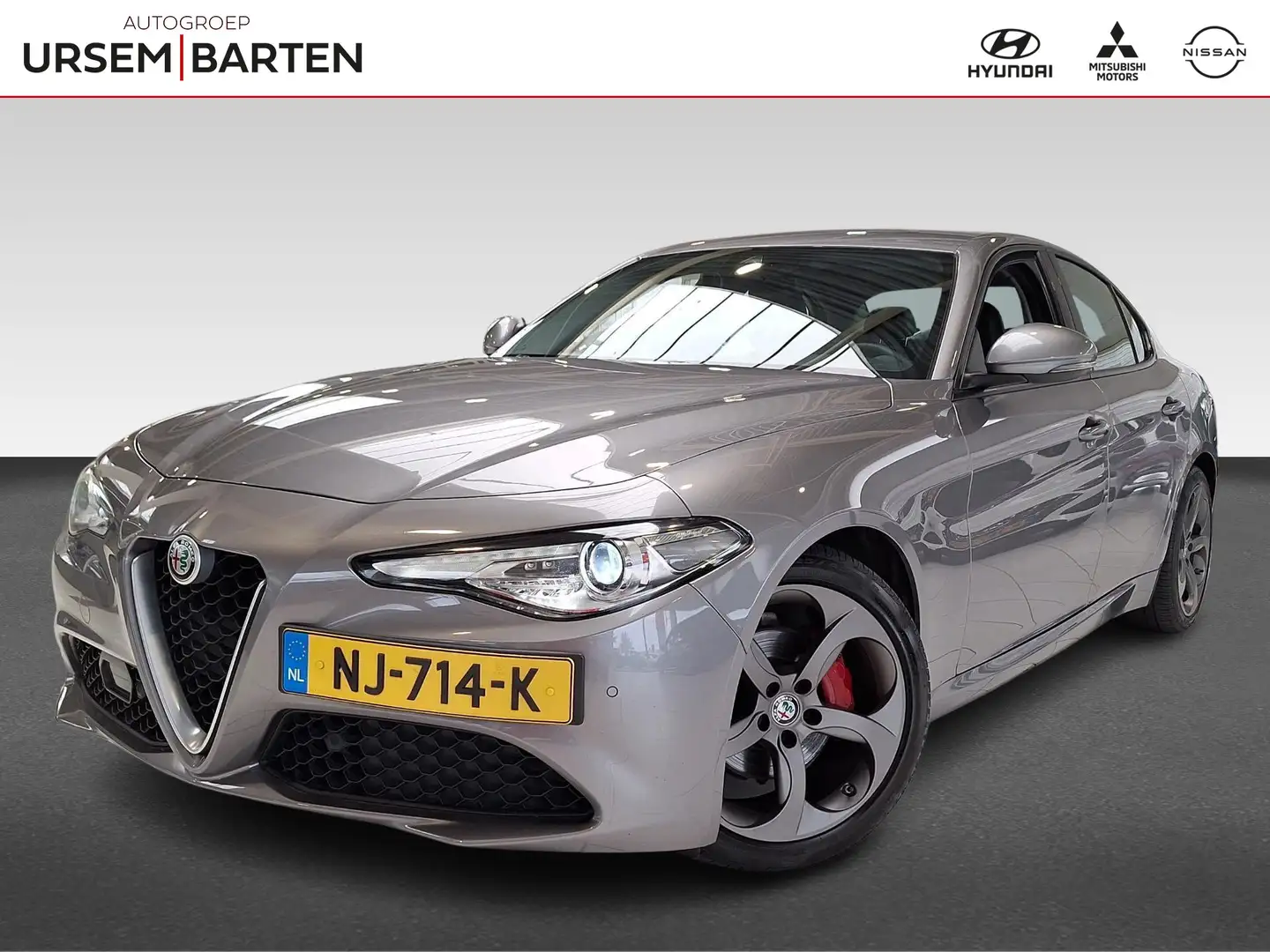 Alfa Romeo Giulia 2.0T Super | automaat | 200PK | bi-xenon | halfled Gris - 1