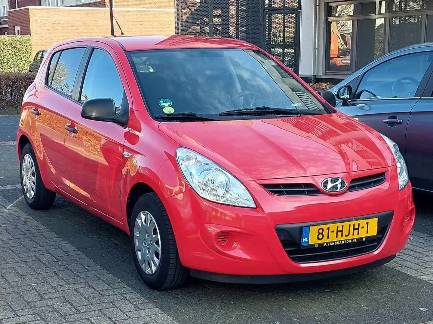 Hyundai i20 i20 1.2i Active Rood - 1