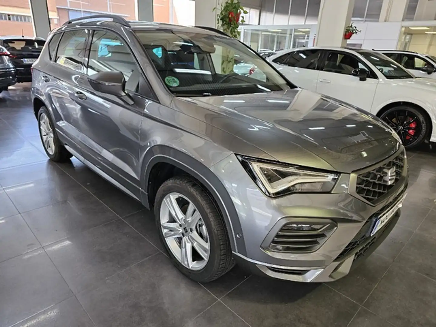 SEAT Ateca 1.5 EcoTSI S&S FR Special Edition DSG Gris - 2