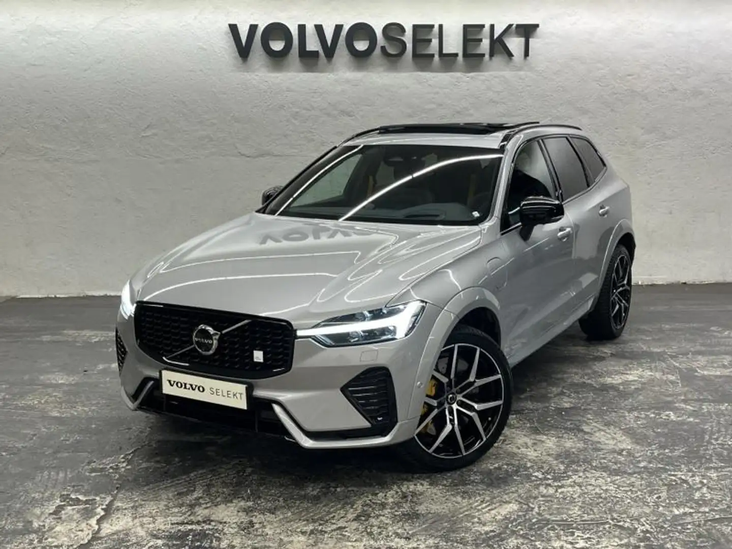 Volvo XC60 T8 AWD 310 + 145ch Polestar Engineered Geartronic Silber - 1