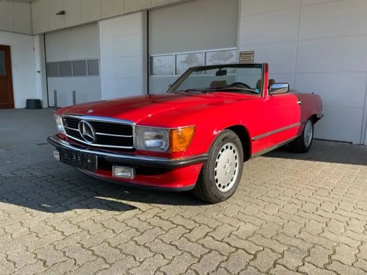 Mercedes-Benz SL 560