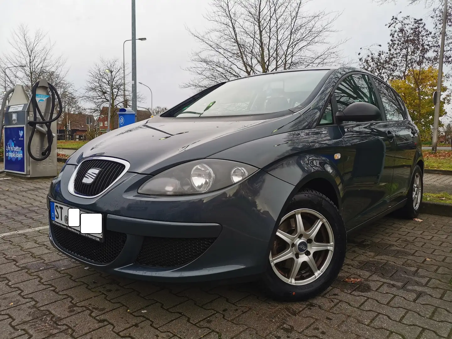 SEAT Altea Altea 1.9 TDI DPF Reference Comfort Grau - 1