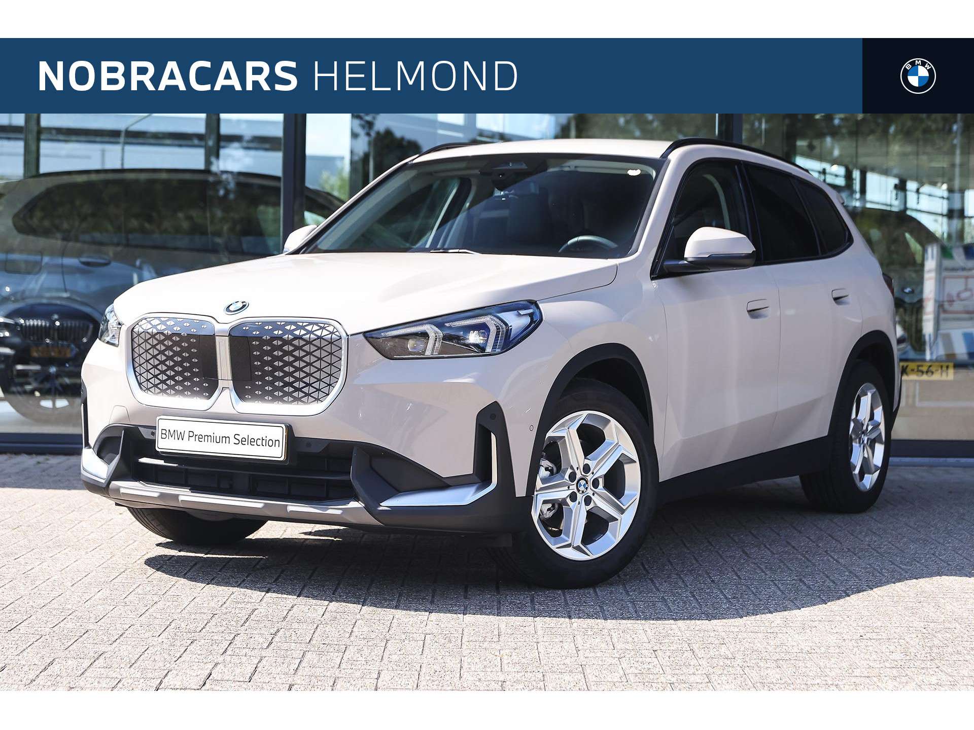 BMW iX1
