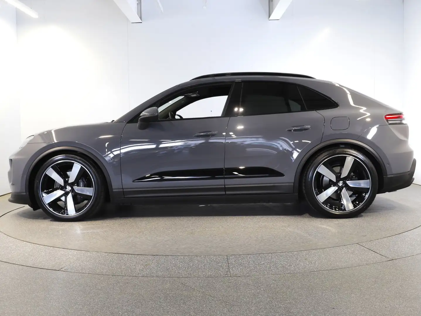 Porsche Macan 4 Grau - 2