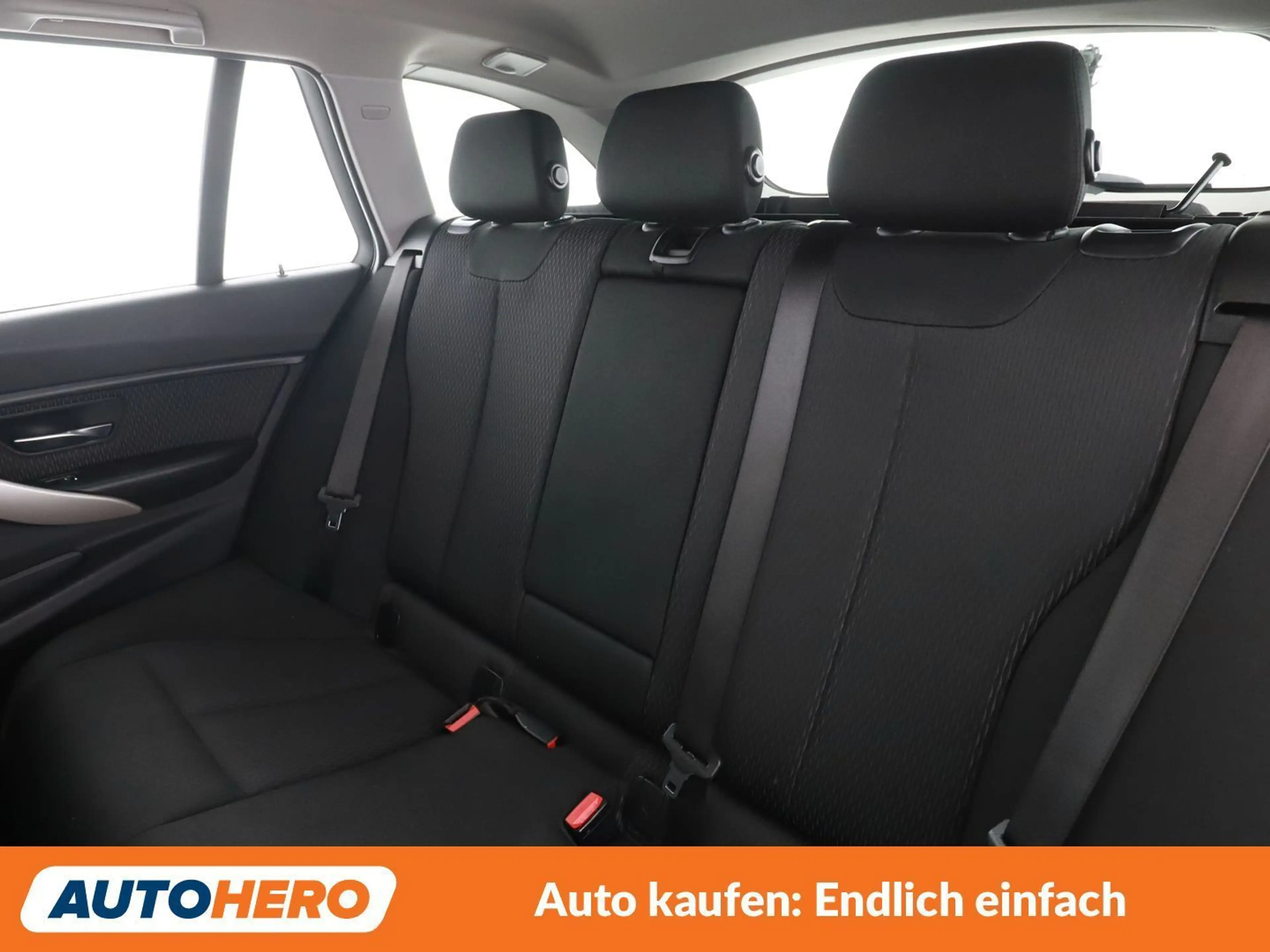 BMW 316 316d Advantage — photo 14
