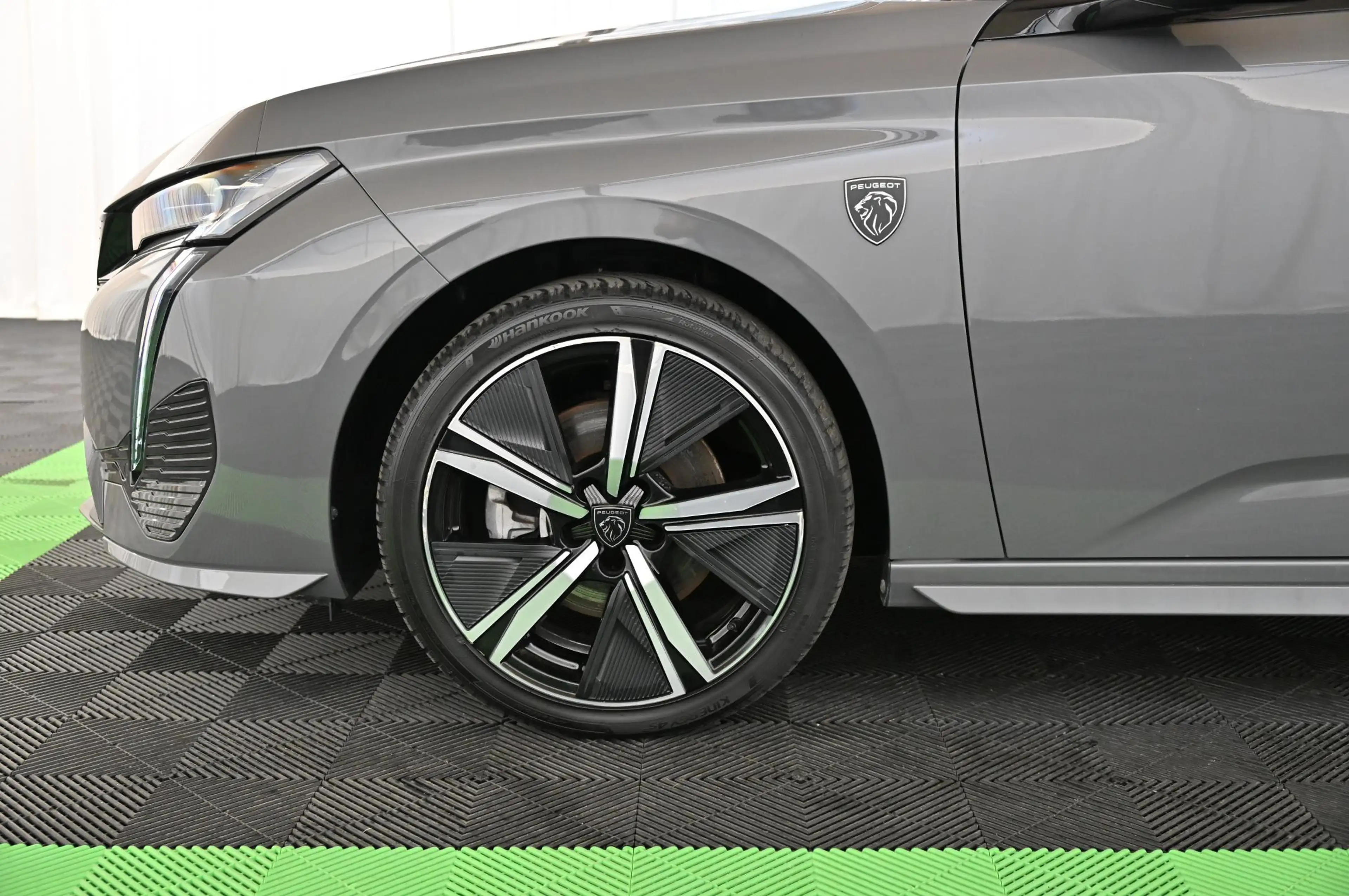 Peugeot 308 SW 1.2 e-THP EAT8 GT MATRIX/NAVI/SOUND-HIFI/18 — photo 10