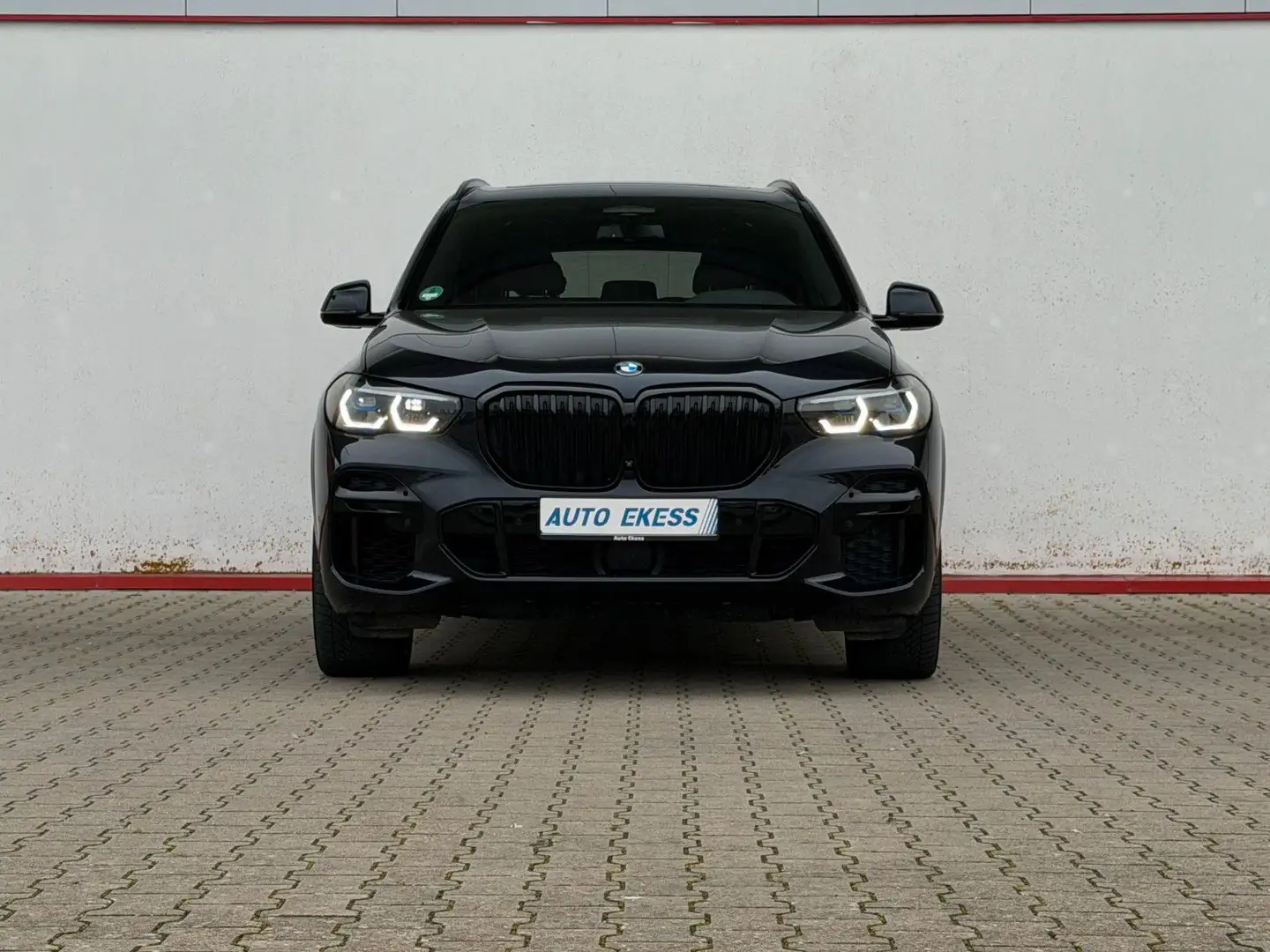 BMW X5 M50 i ACC*HuD*B&W*AHK*PANO*INDIVIDUAL*LASER Schwarz - 2