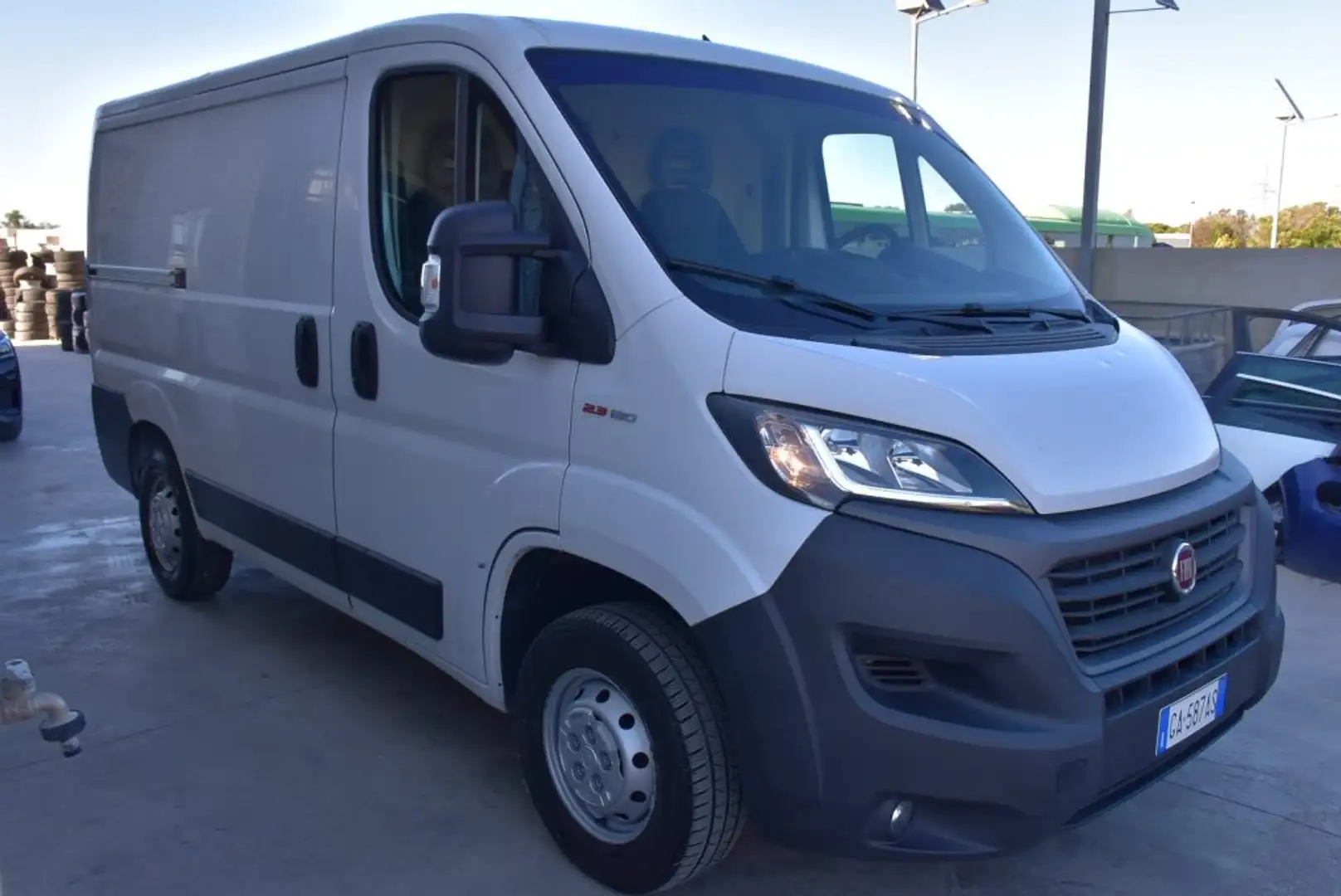 Fiat Ducato 30 2.3 MJT 120CV PC-TN ALLESTITO Bianco - 2