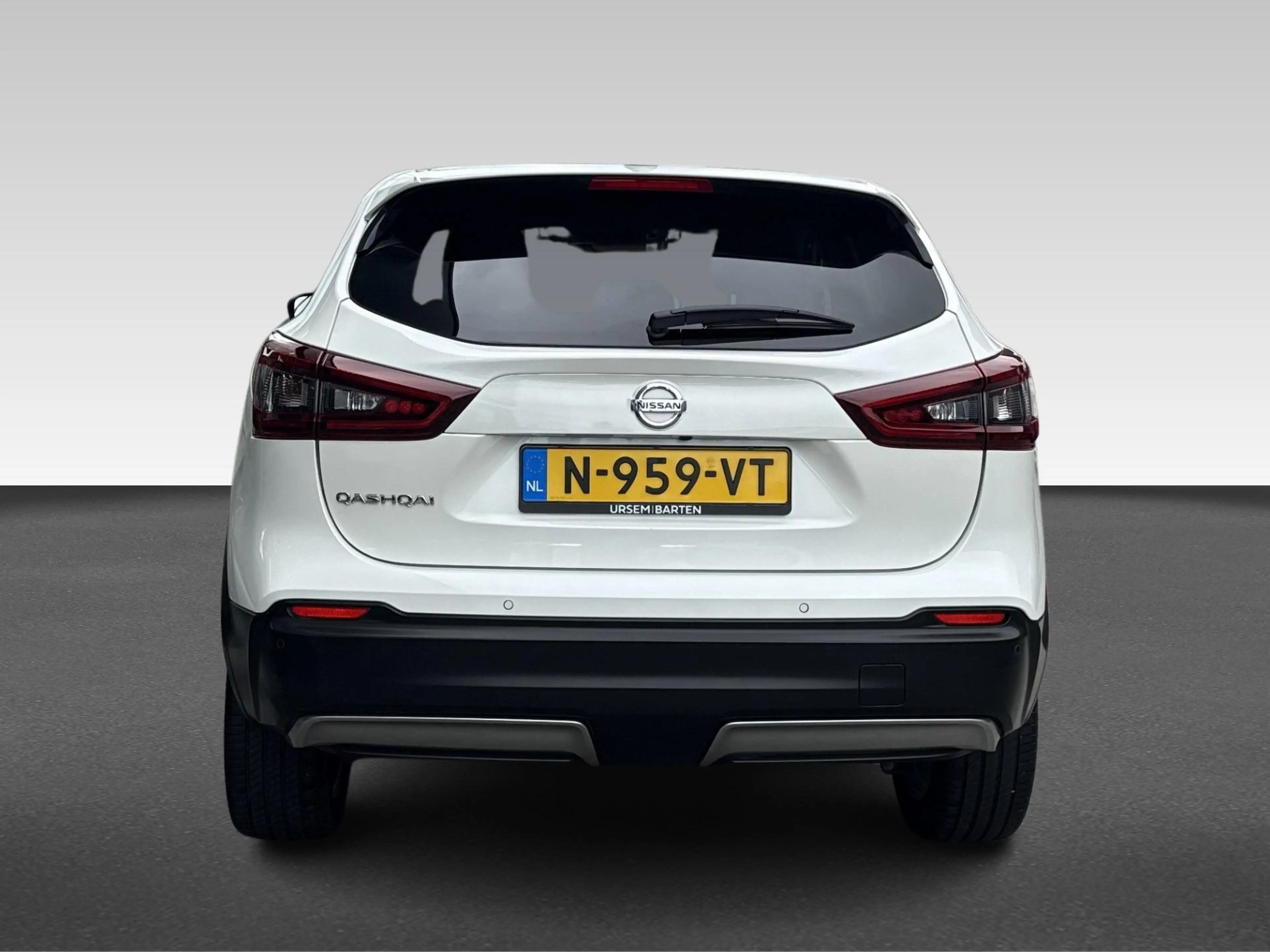Nissan Qashqai 1.3 DIG-T Design Edition | Achteruitrij assistent — photo 10