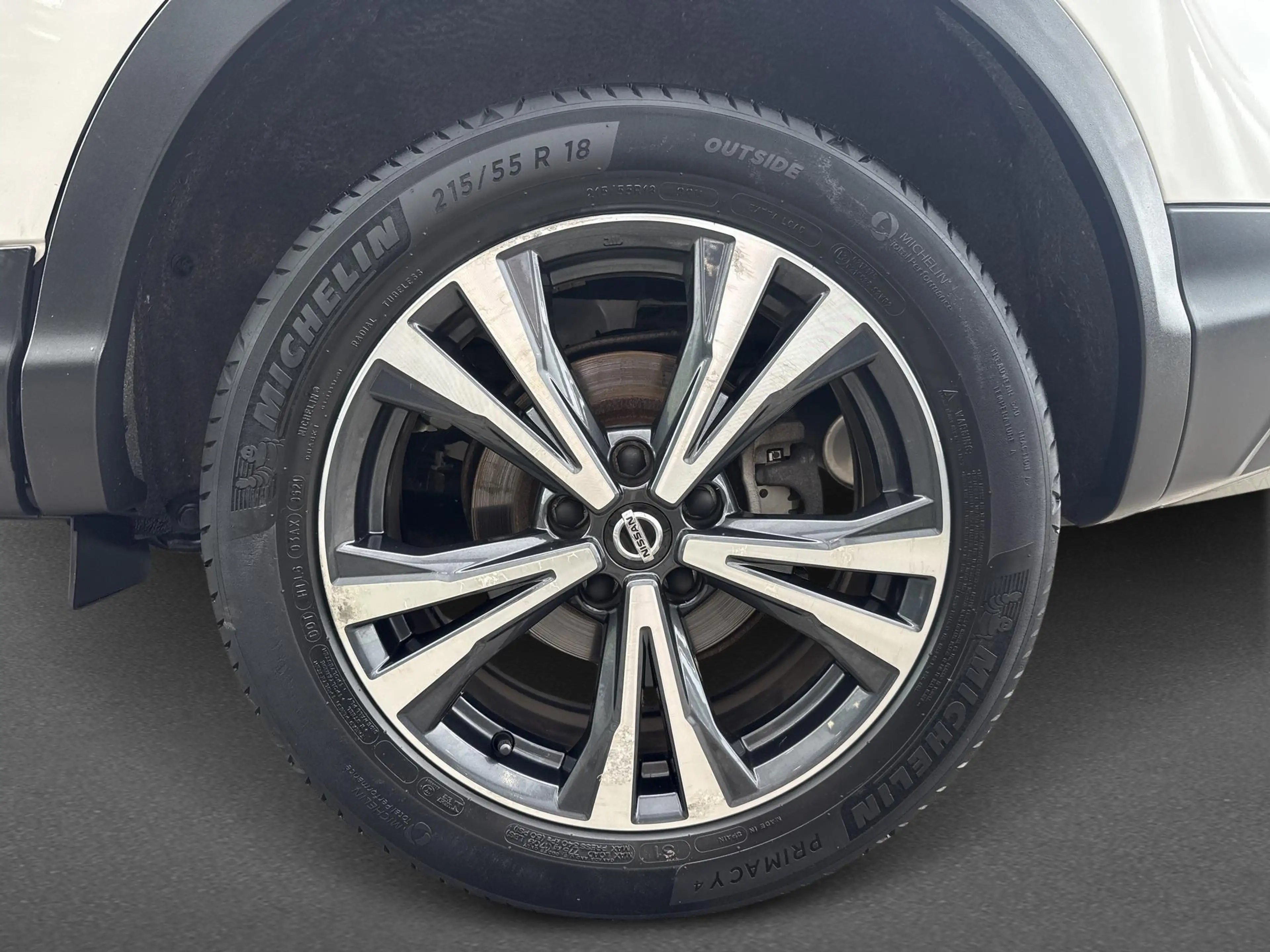 Nissan Qashqai 1.3 DIG-T Design Edition | Achteruitrij assistent — photo 11