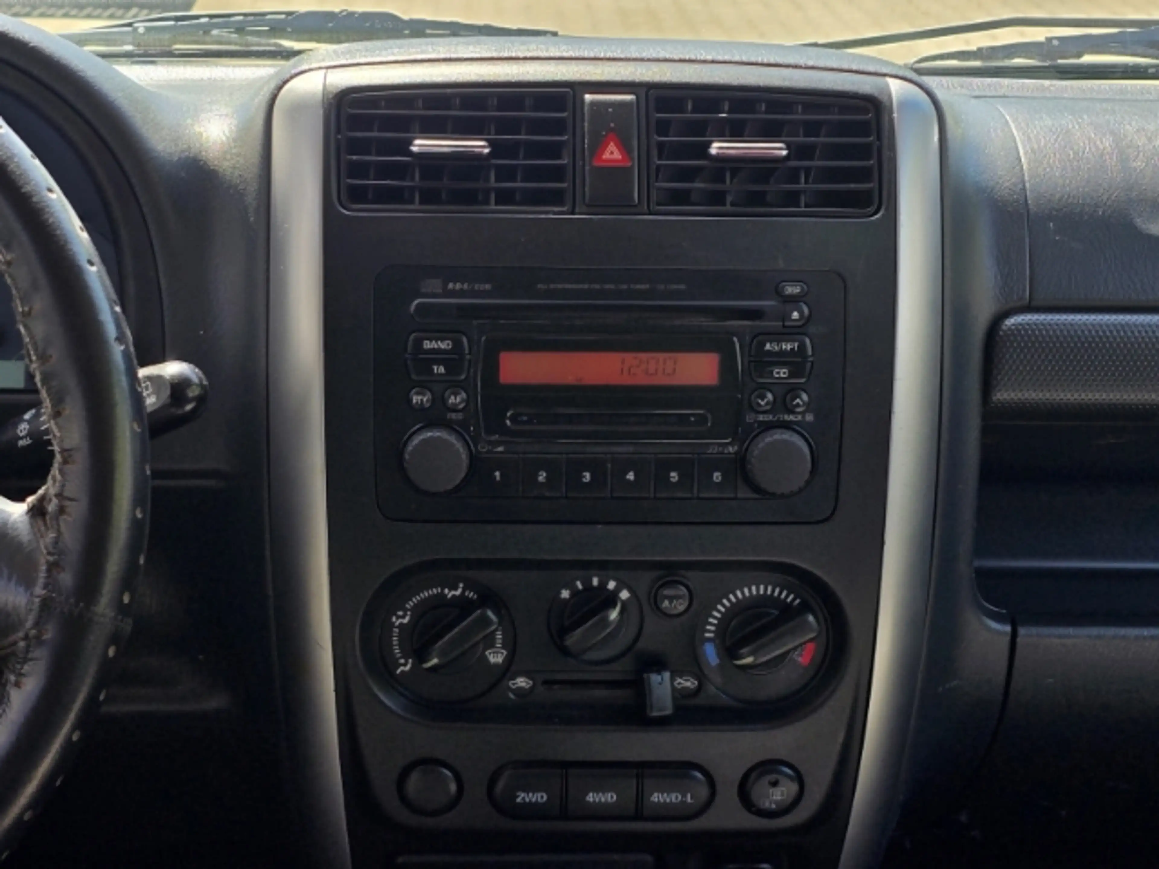 Suzuki Jimny Ranger — photo 13