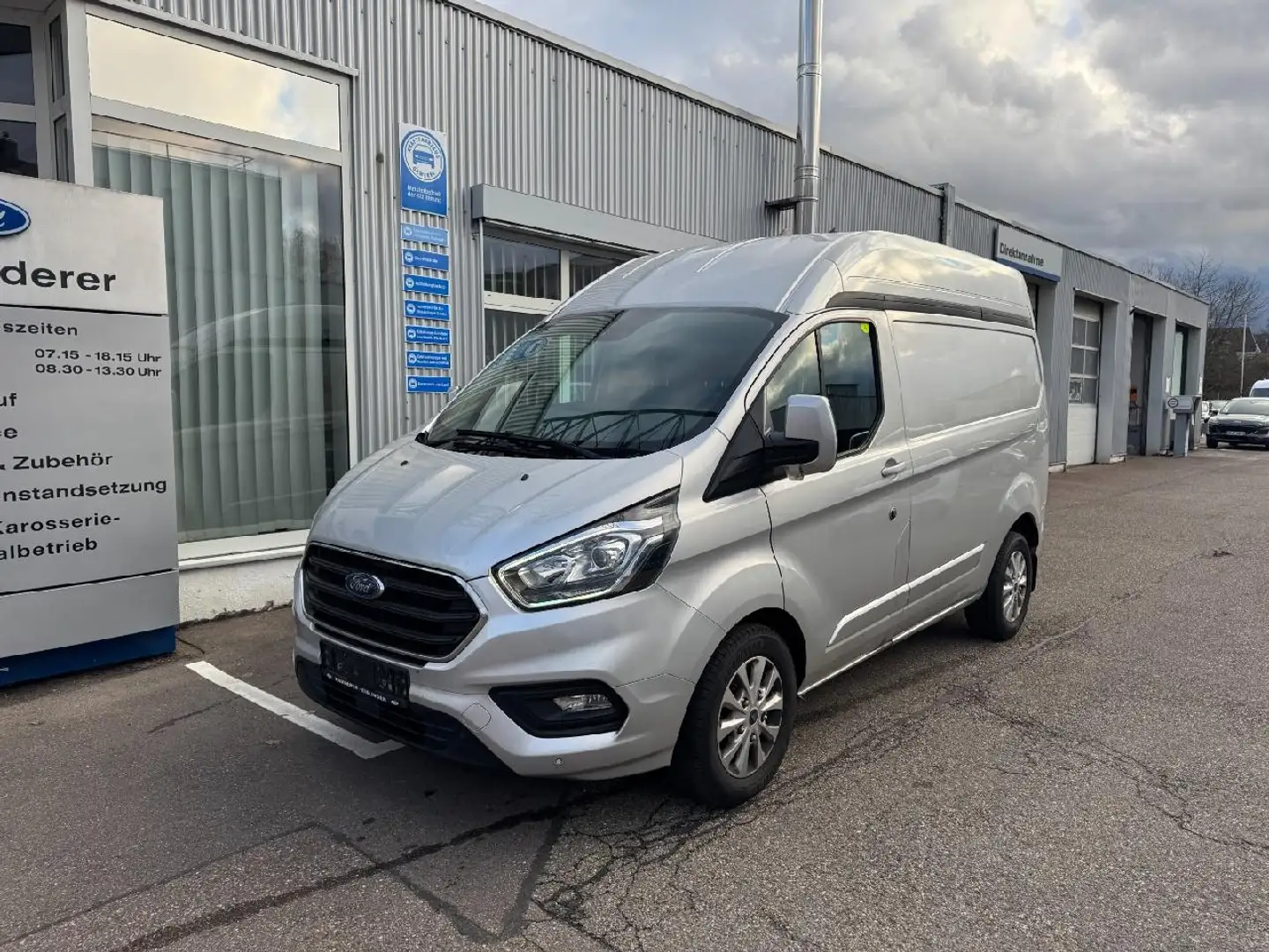 Ford Transit Custom 300 L1 H2 Limited - 1